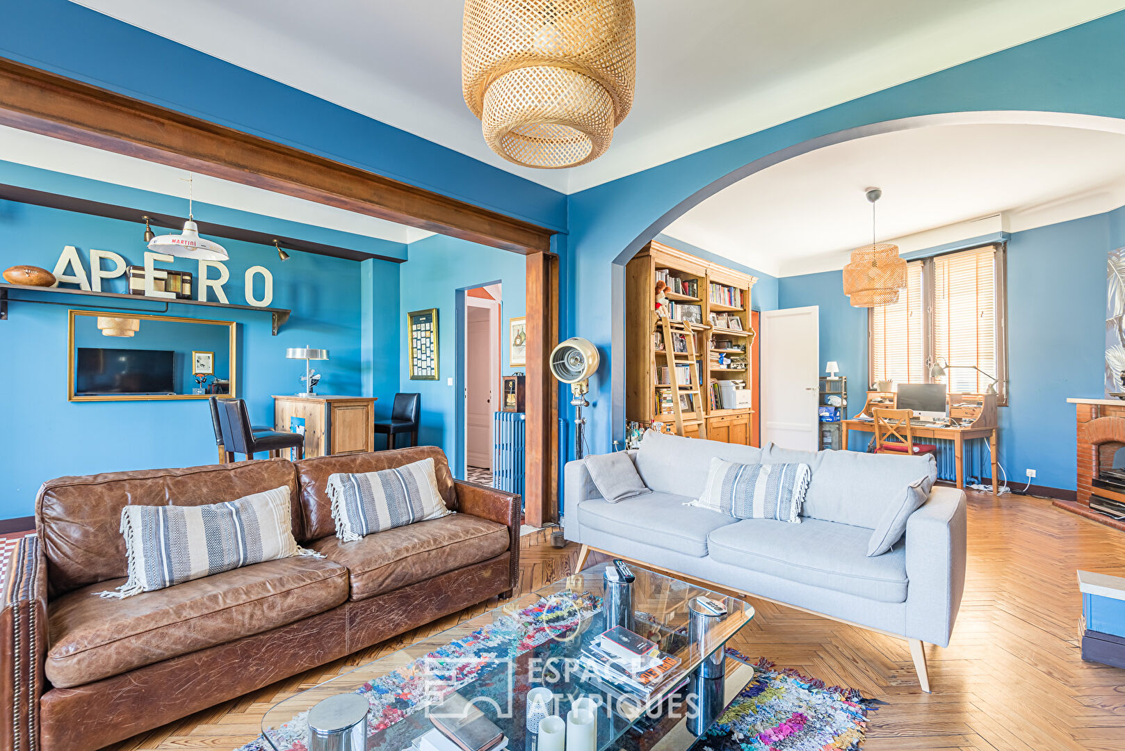 Charming renovated townhouse with swimming pool and large garden