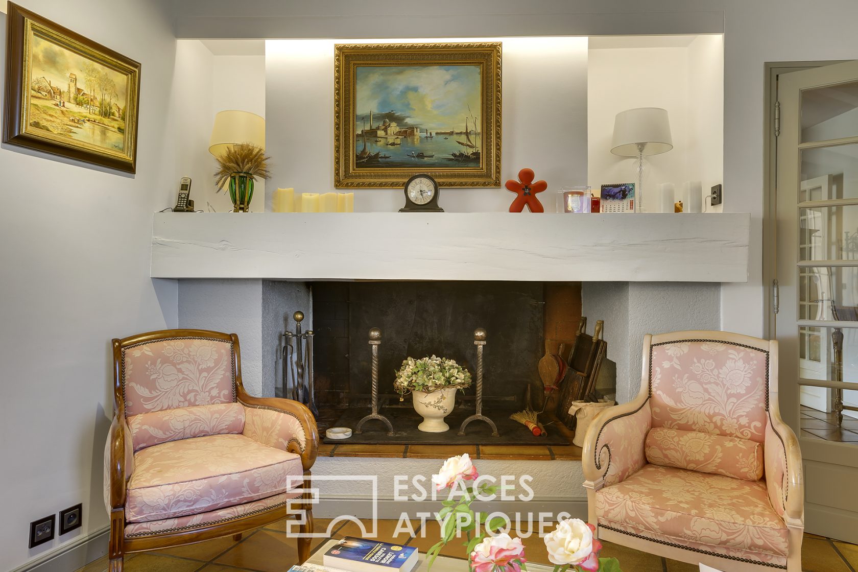 Equestrian property with contemporary looks