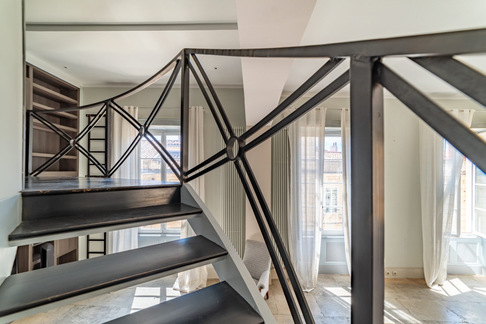 A character apartment in the heart of the city