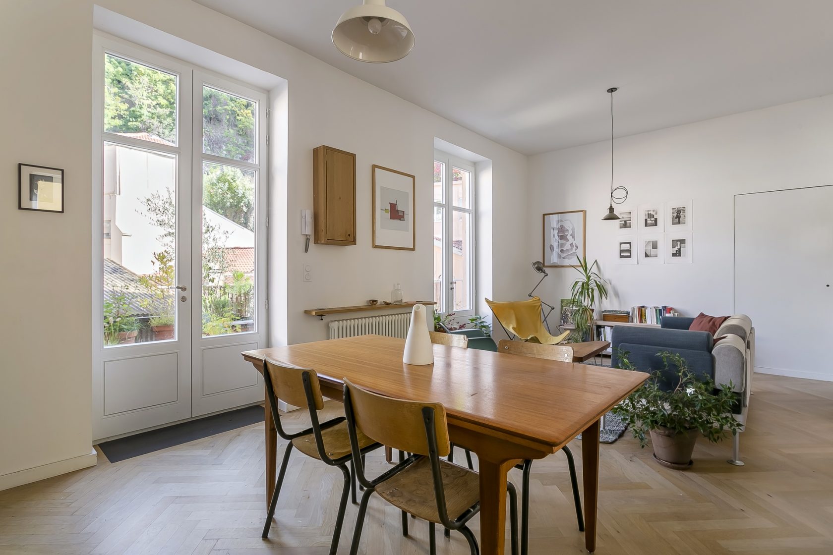 Apartment renovated by architect with terrace