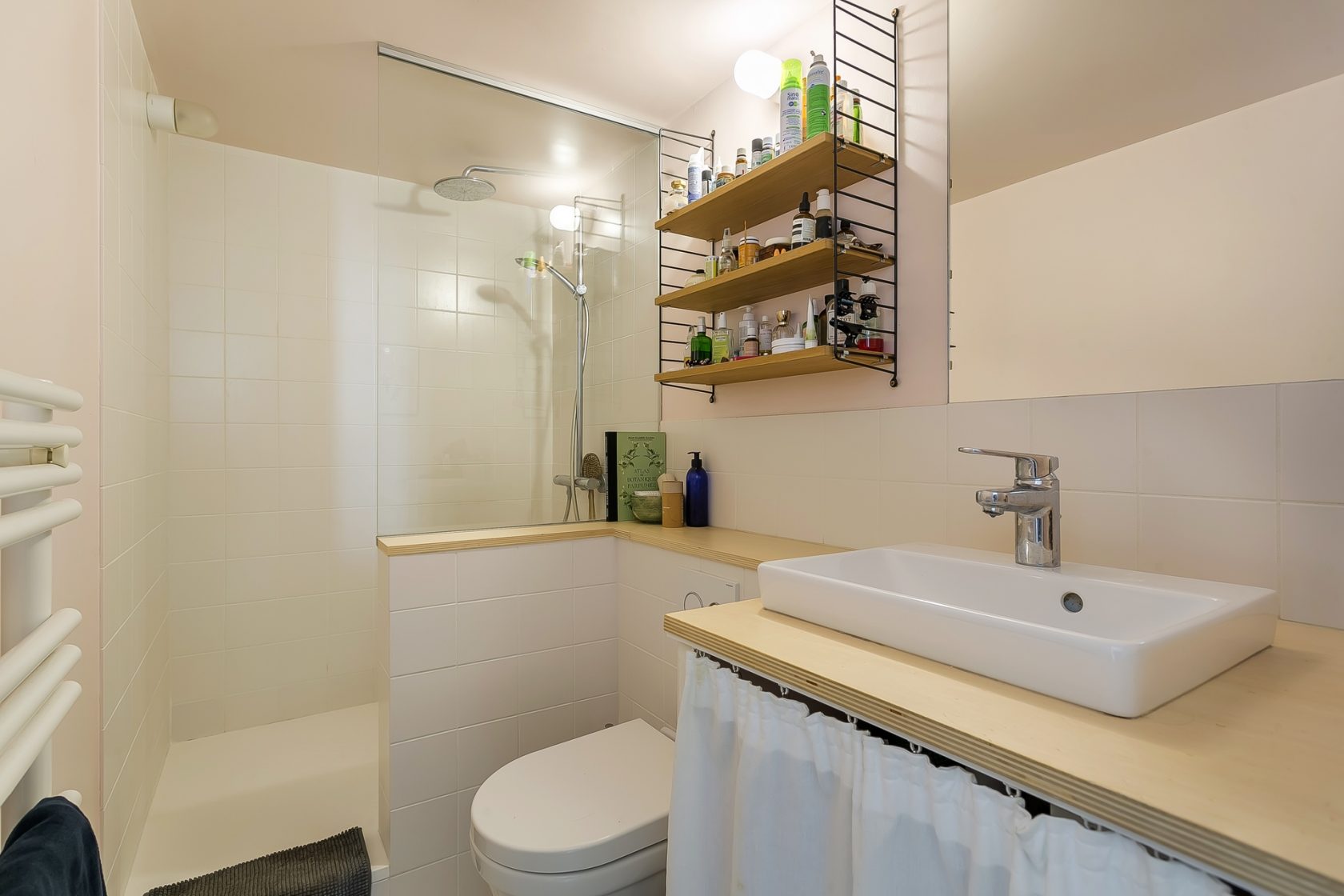 Apartment renovated by architect with terrace