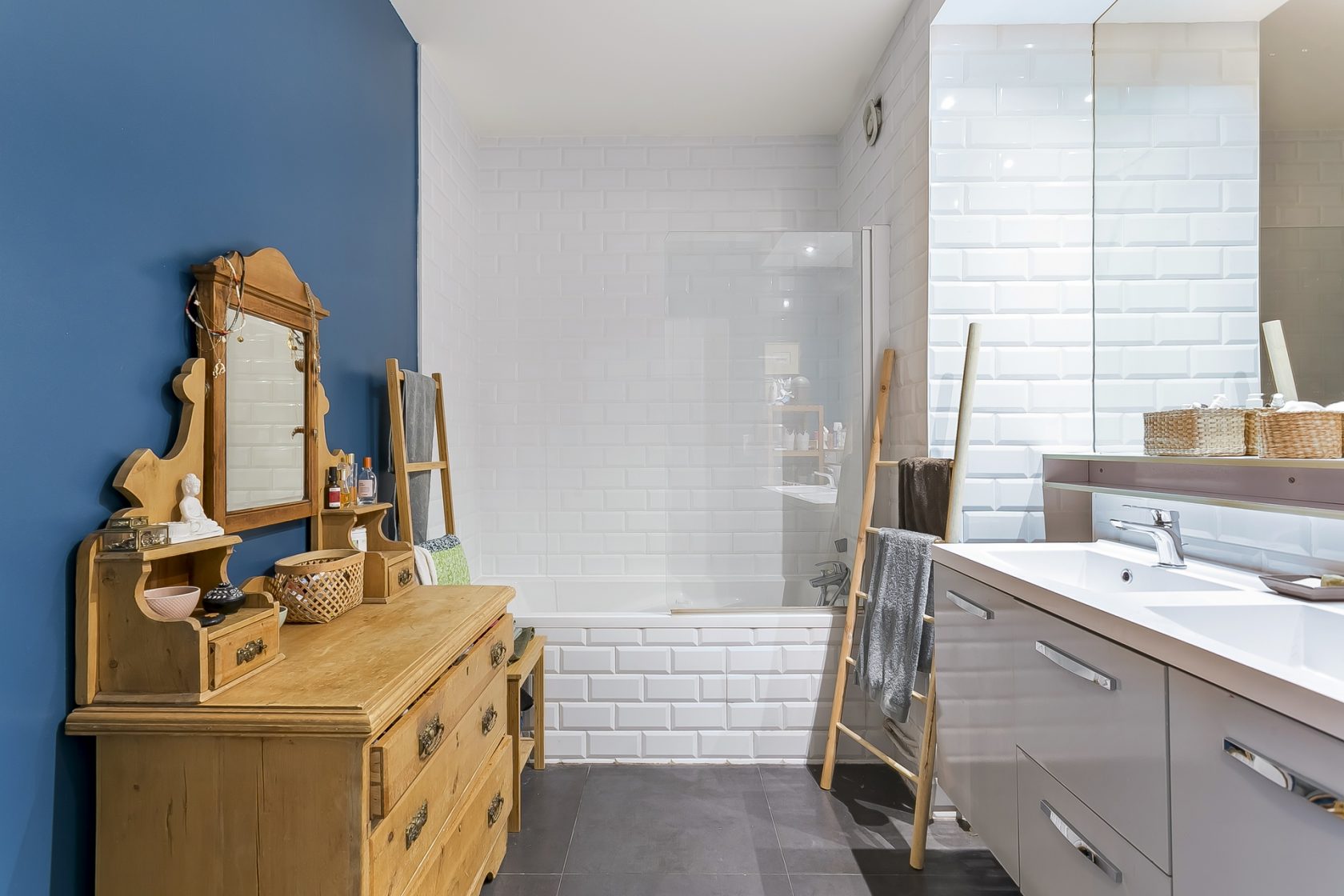 Contemporary renovation in a listed building