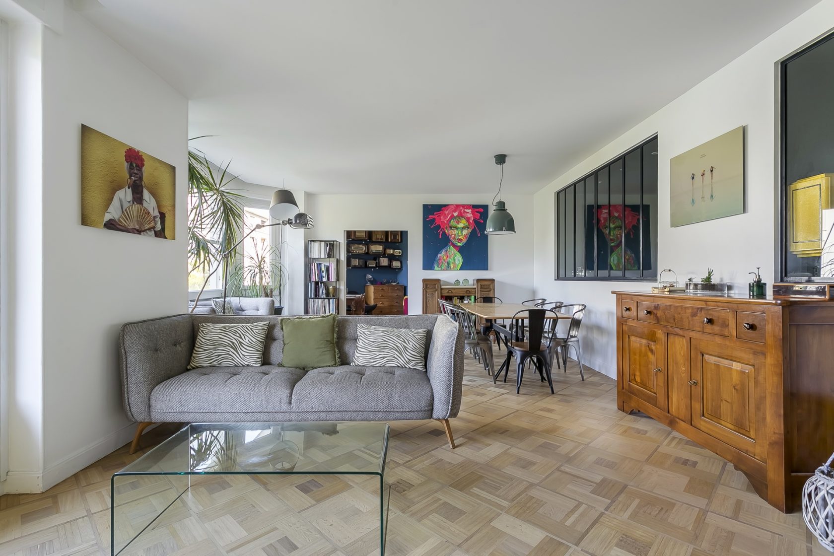 Art Deco-style apartment in Saxe Gambetta