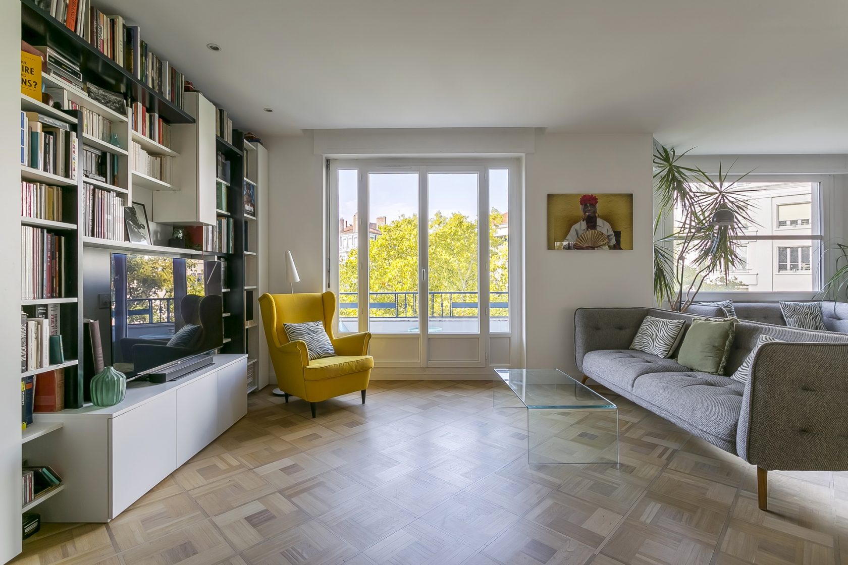 Art Deco-style apartment in Saxe Gambetta