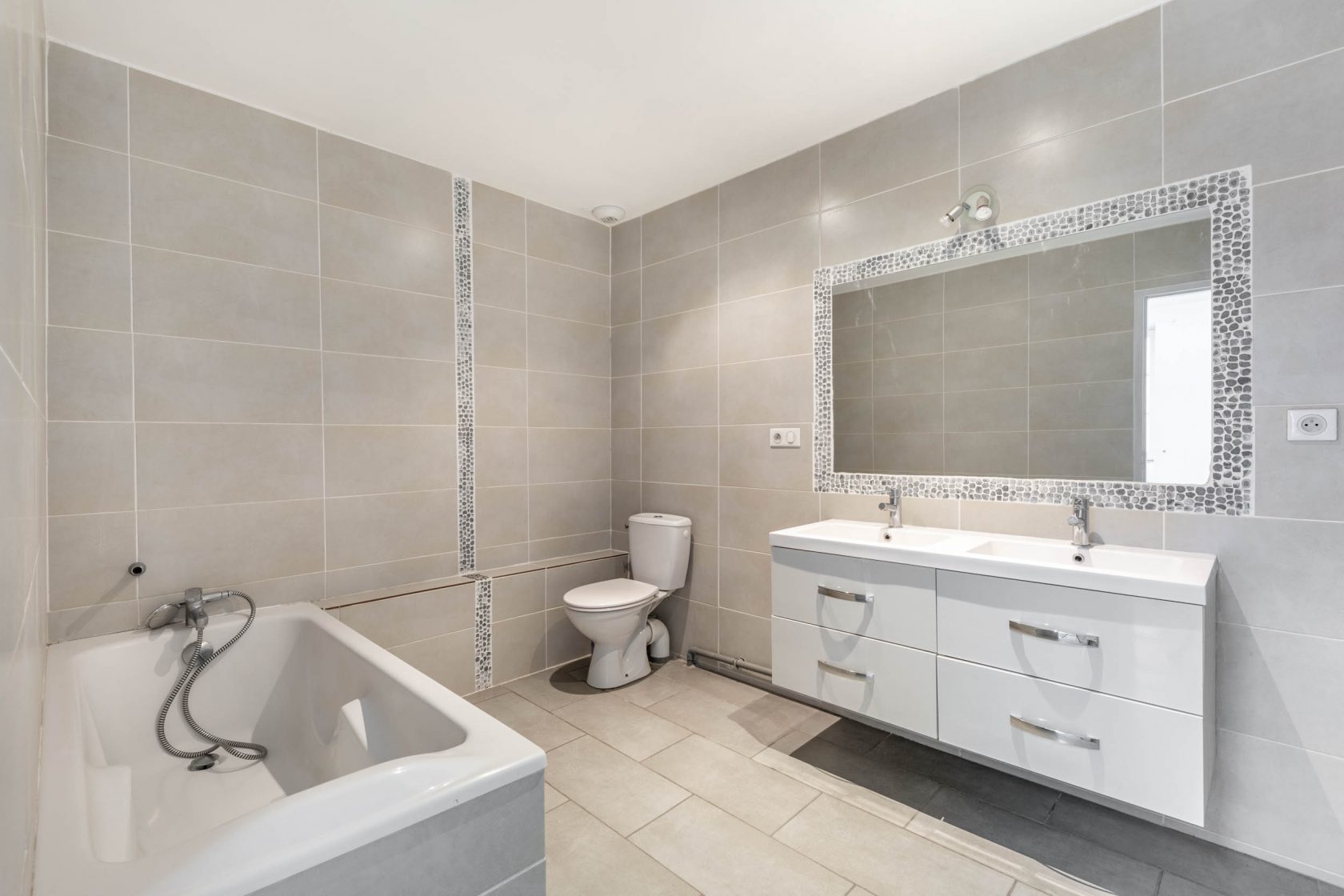 Charming duplex in the hypercenter of Villefranche Sur Saône