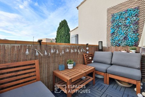 RENTED – (lease in progress) – Rare and atypical duplex in Hyères city center