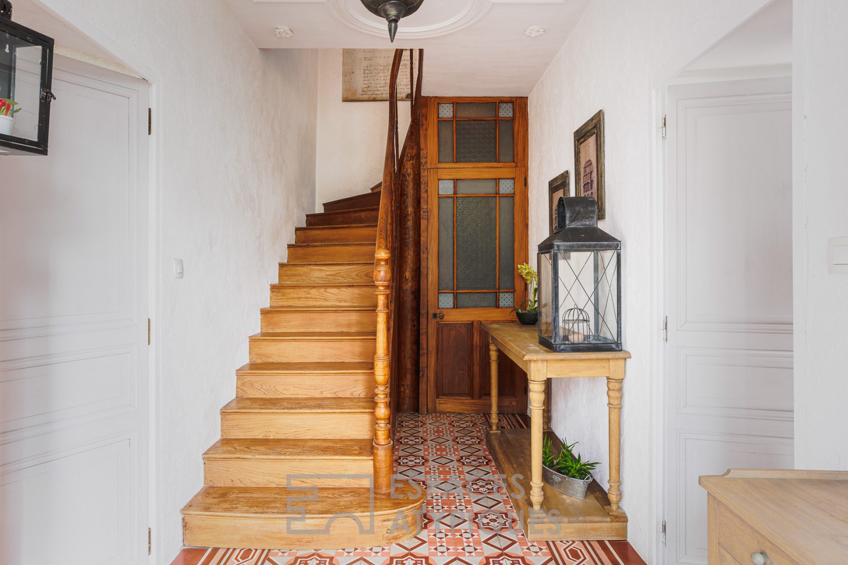 Elégante charentaise et sa maison d’amis
