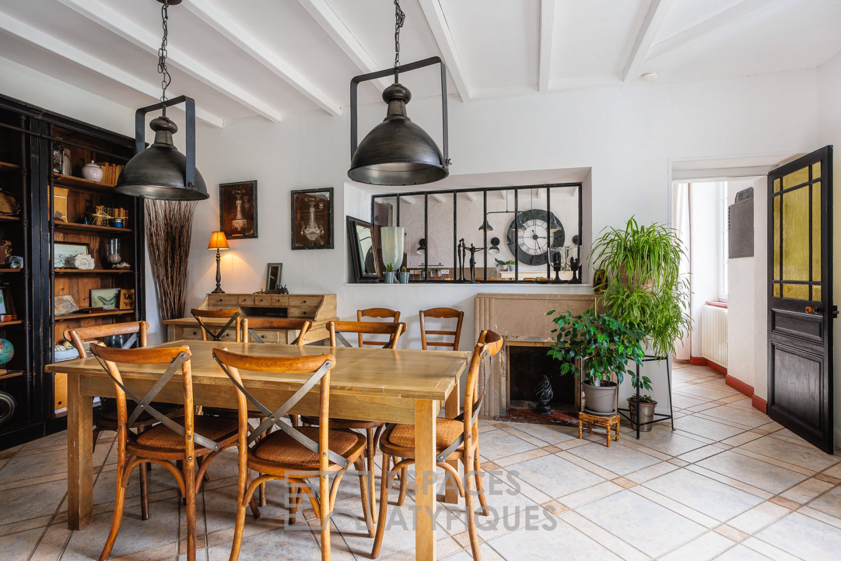 Elégante charentaise et sa maison d’amis
