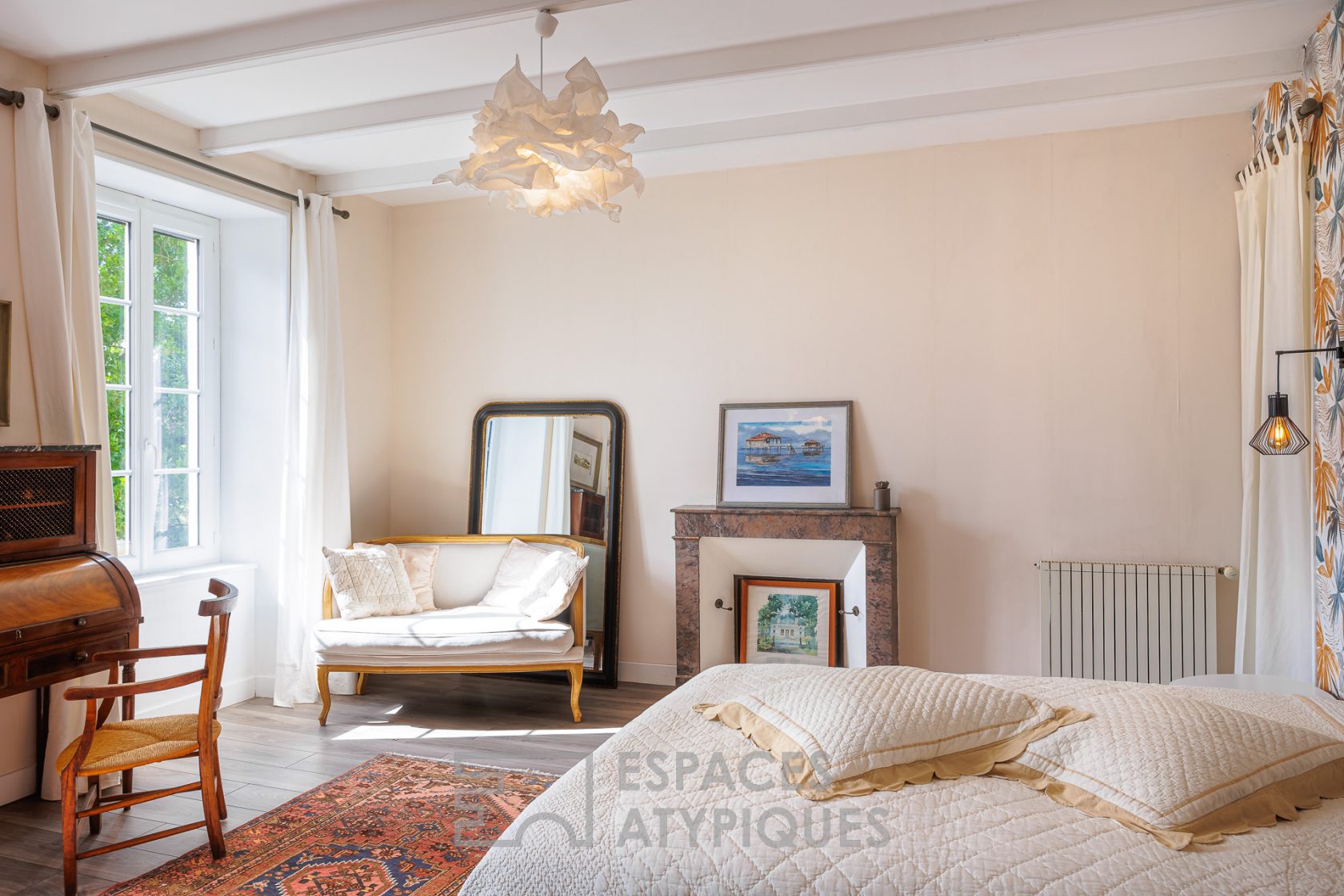 Elégante charentaise et sa maison d’amis