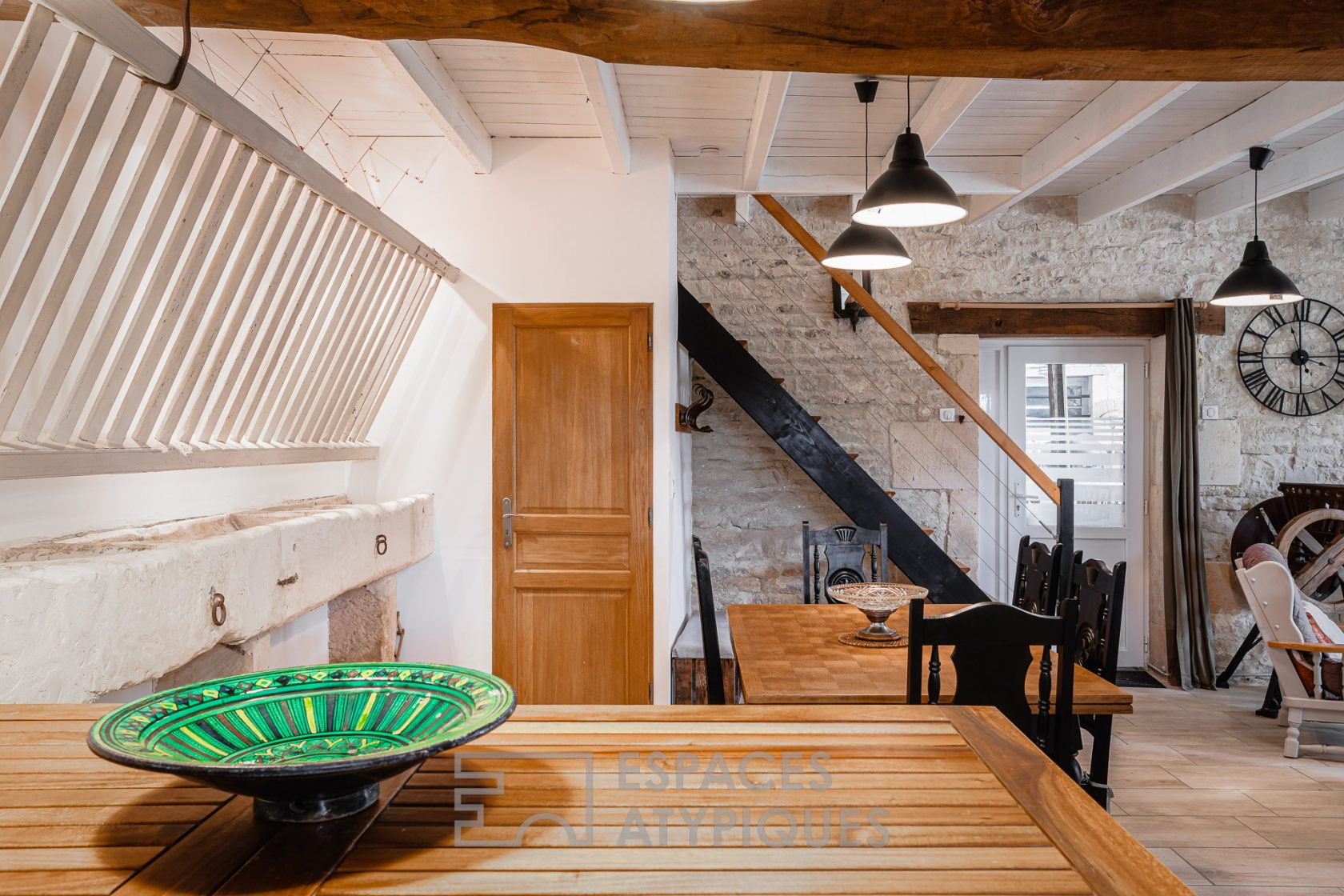 Elégante charentaise et sa maison d’amis