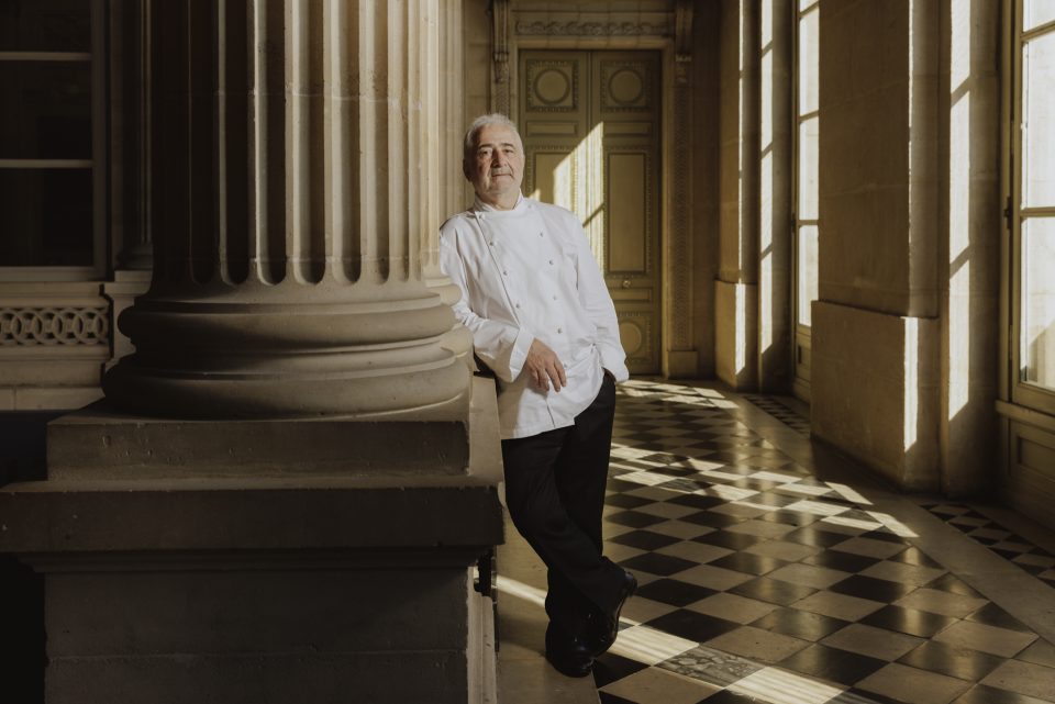 Guy Savoy dans son restaurant, à la Monnaie de Paris 