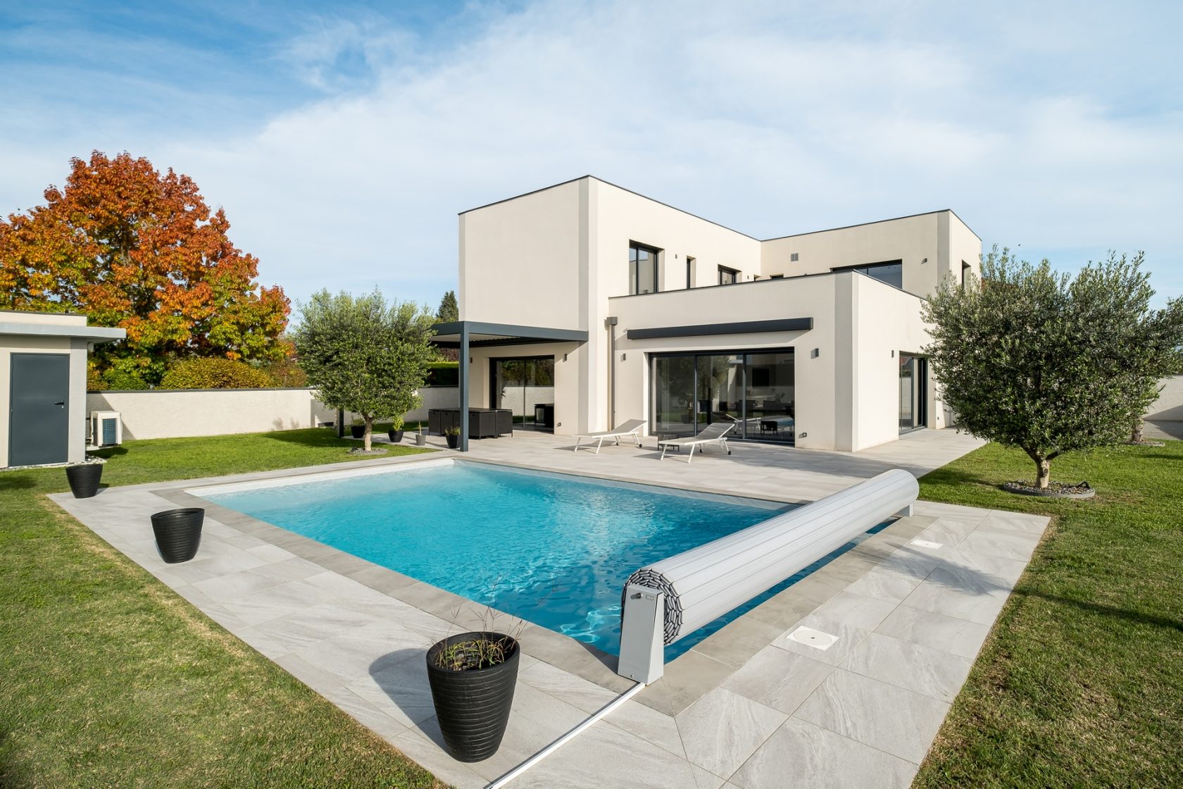Maison contemporaine avec piscine