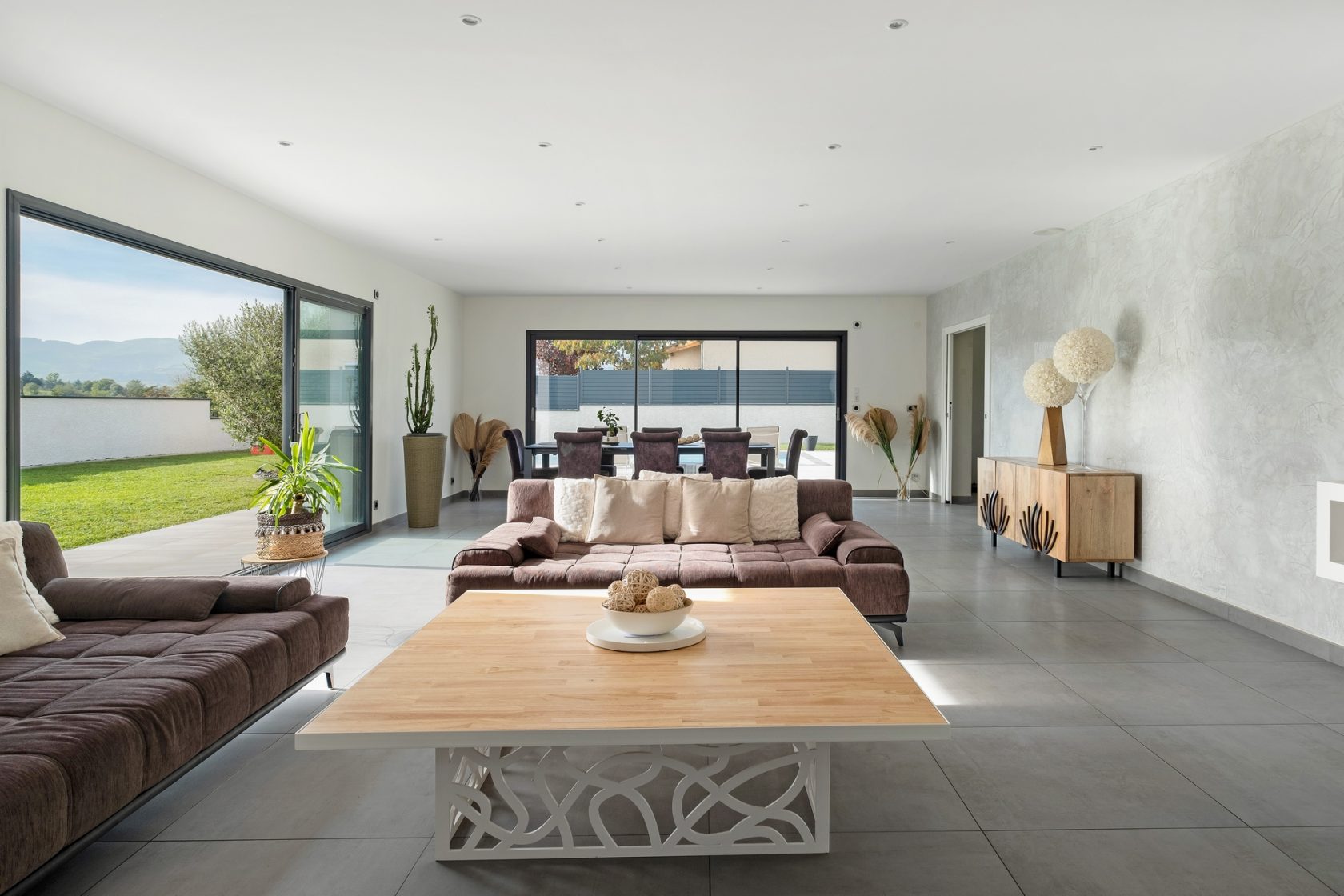 Maison contemporaine avec piscine
