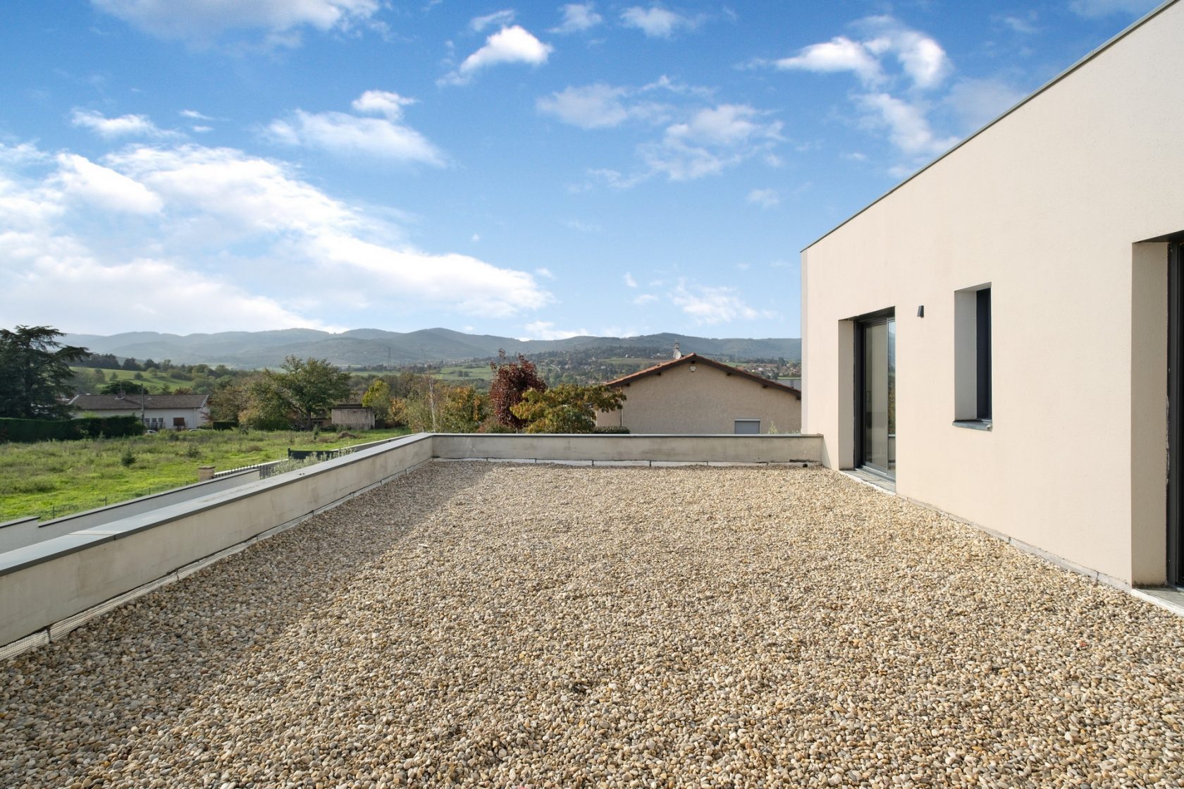 Maison contemporaine avec piscine