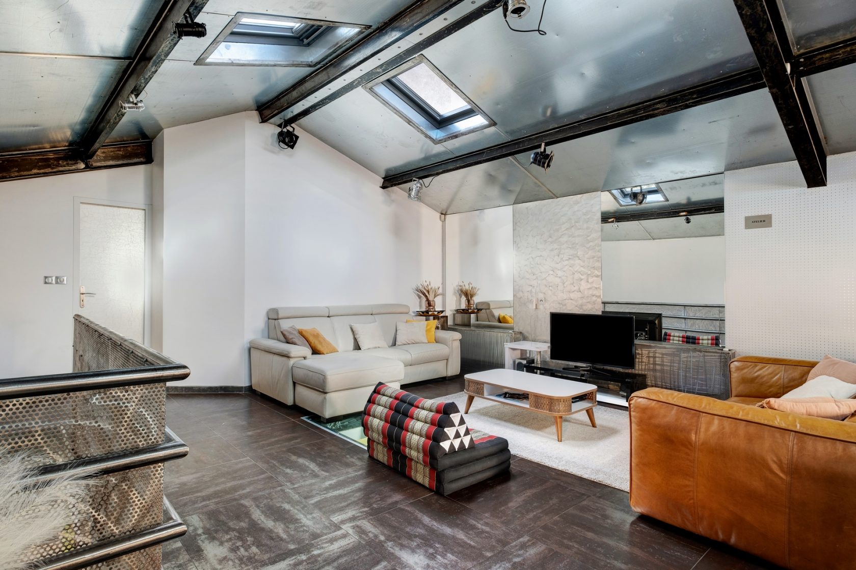 Golden stone loft in the heart of the Mont d’Or
