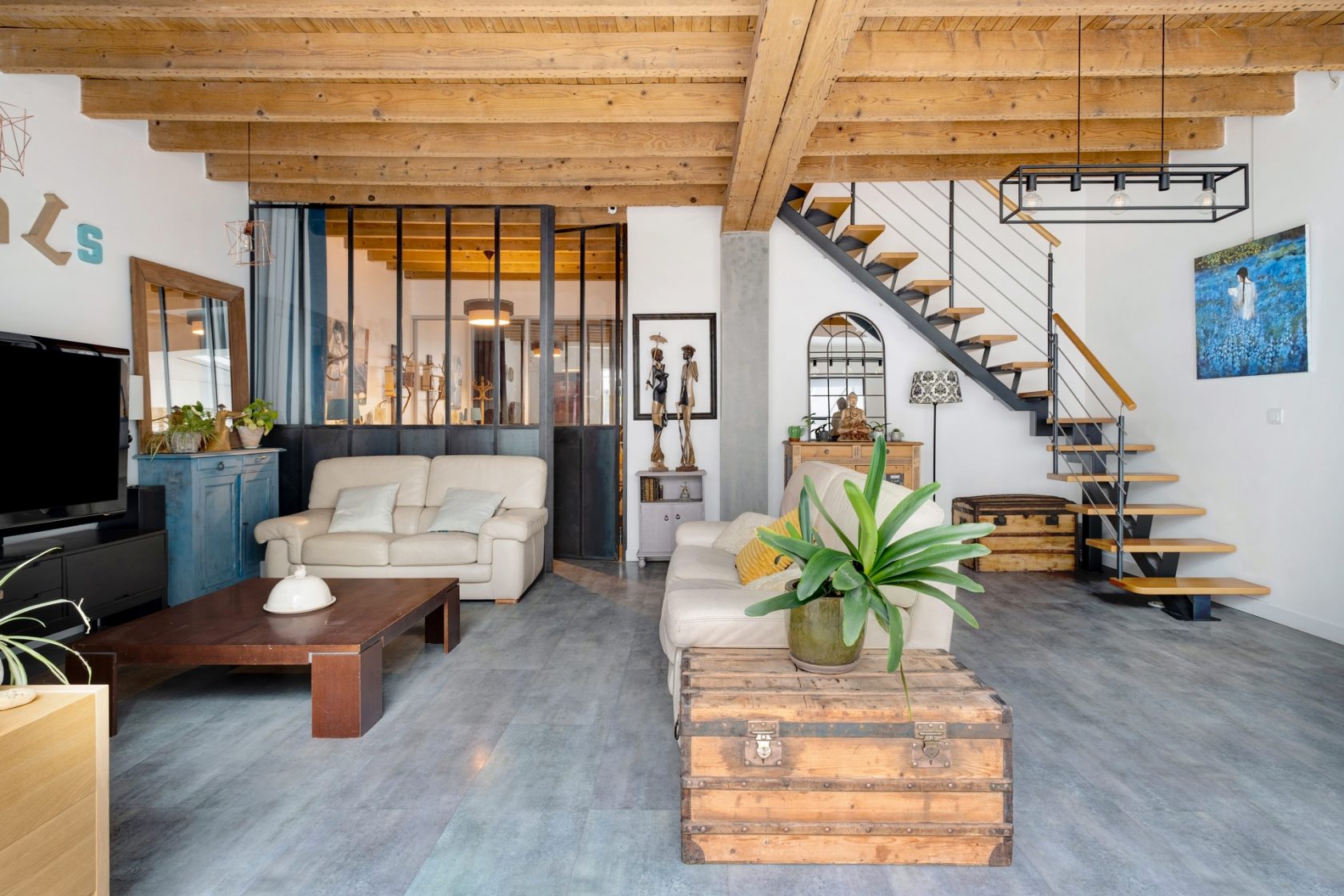 House with contemporary extension and bucolic garden