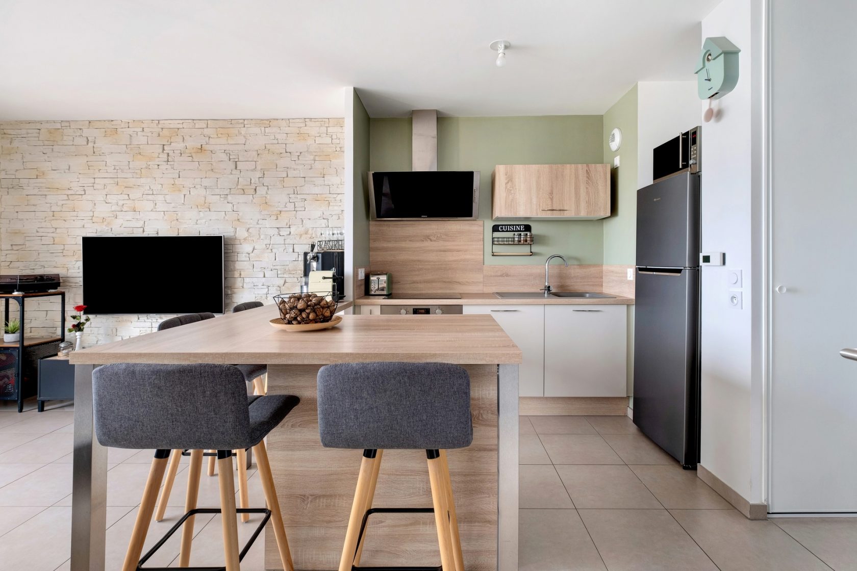 Top floor with terrace in a recent building