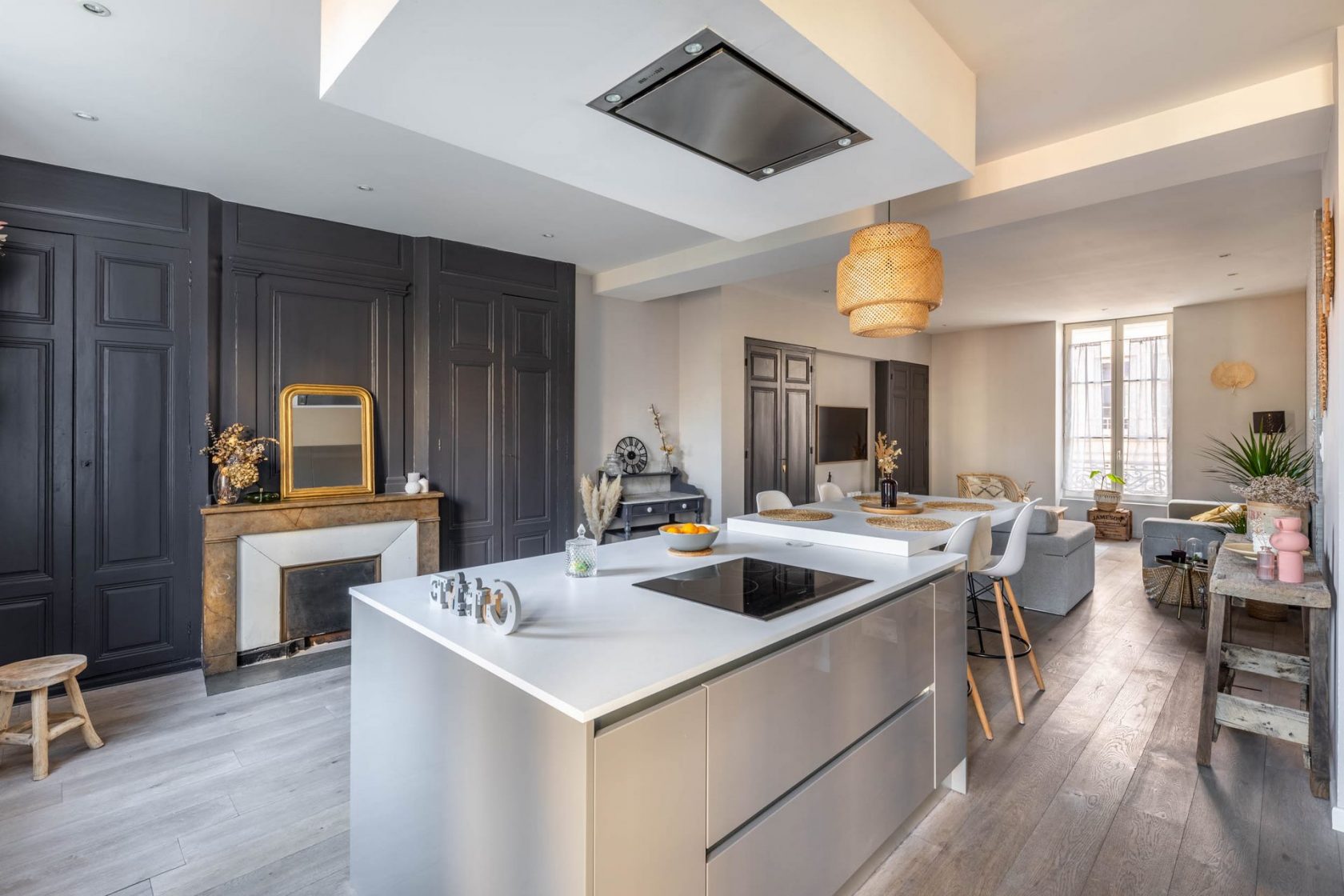 Renovated apartment with balcony and cellar