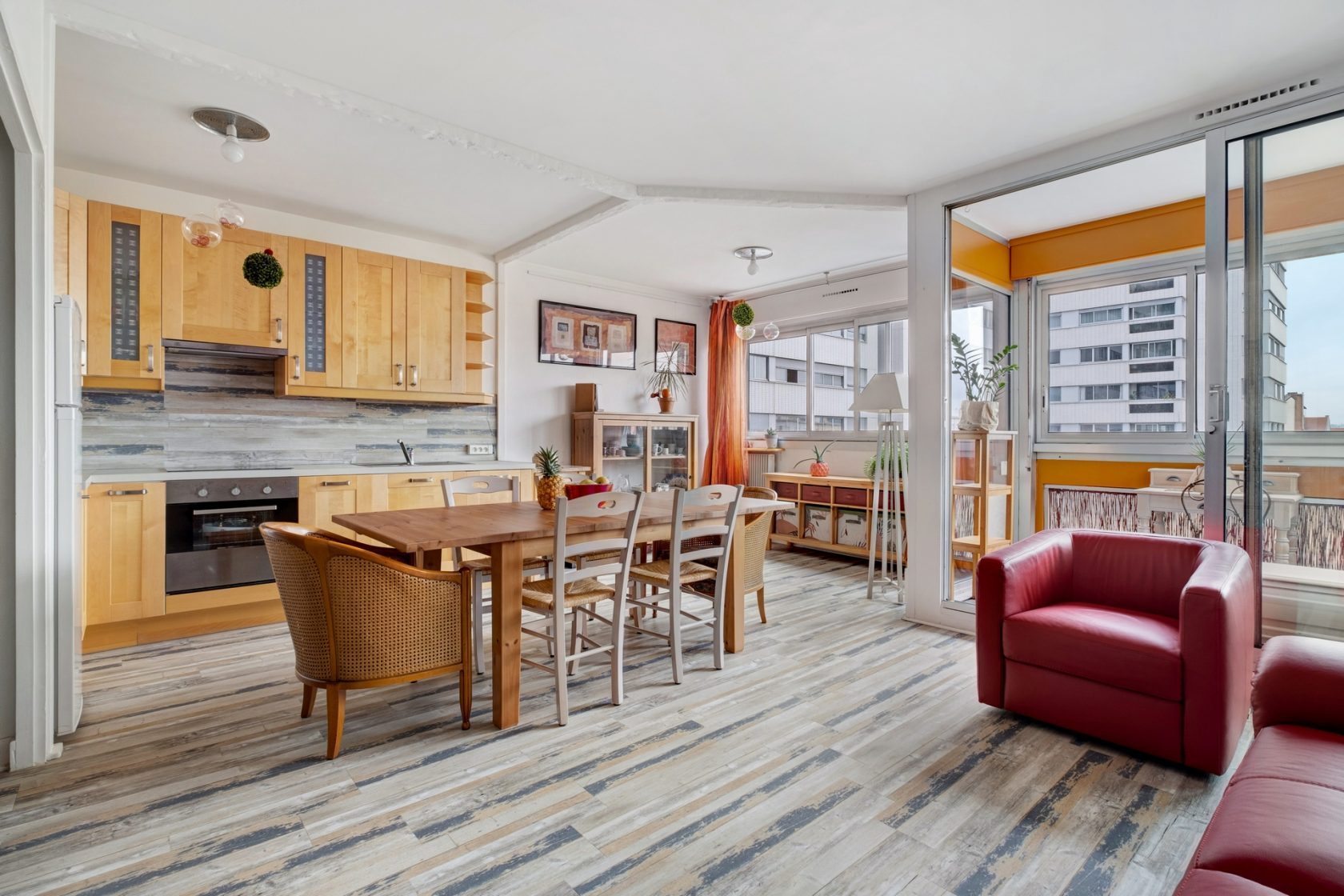 Apartment with Winter Garden in Lyon