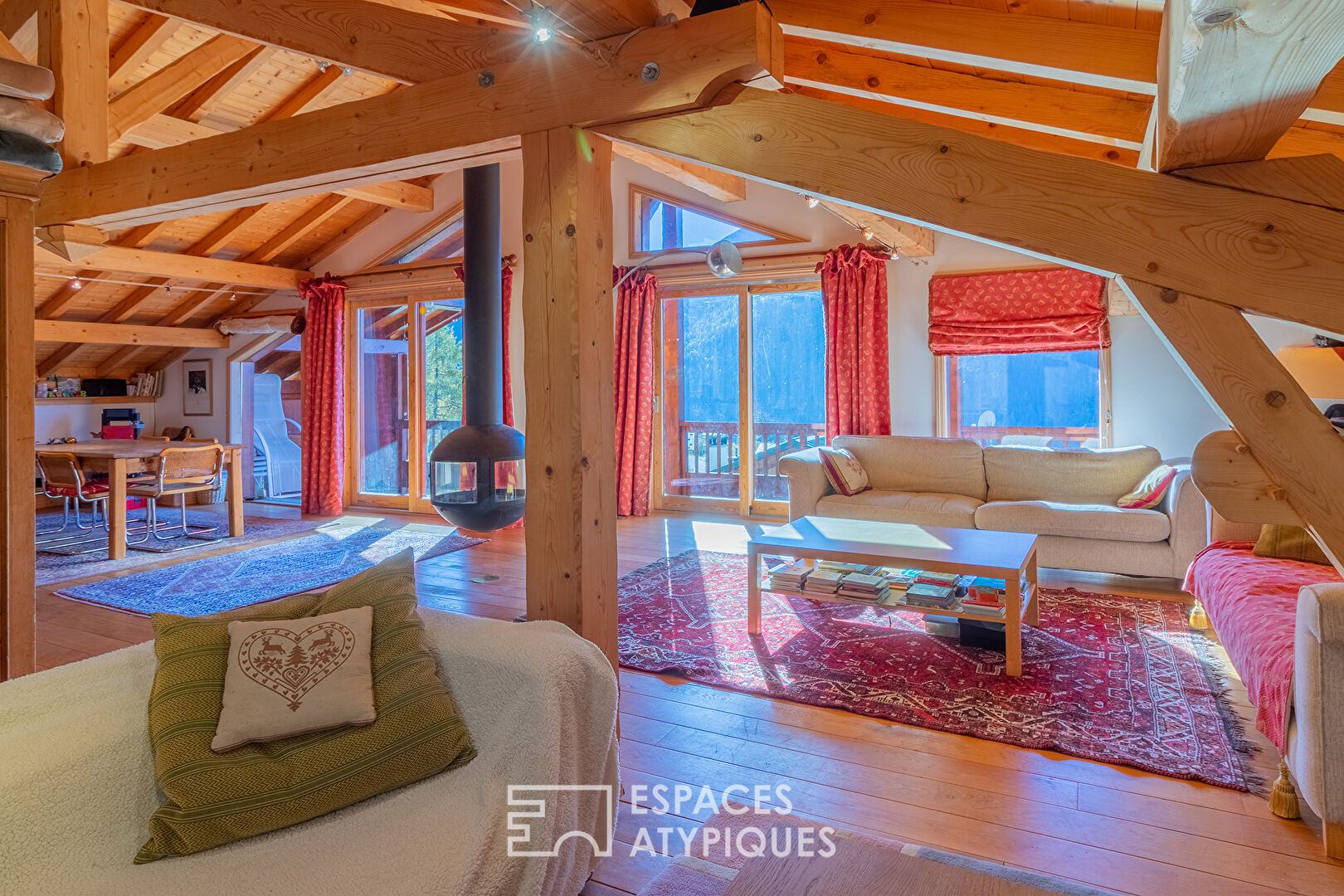 Authentique chalet savoyard avec vue