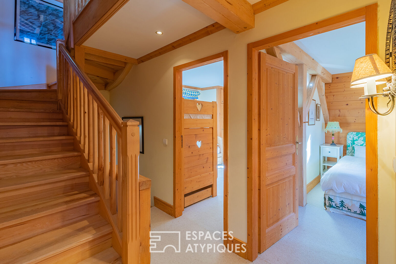 Authentique chalet savoyard avec vue