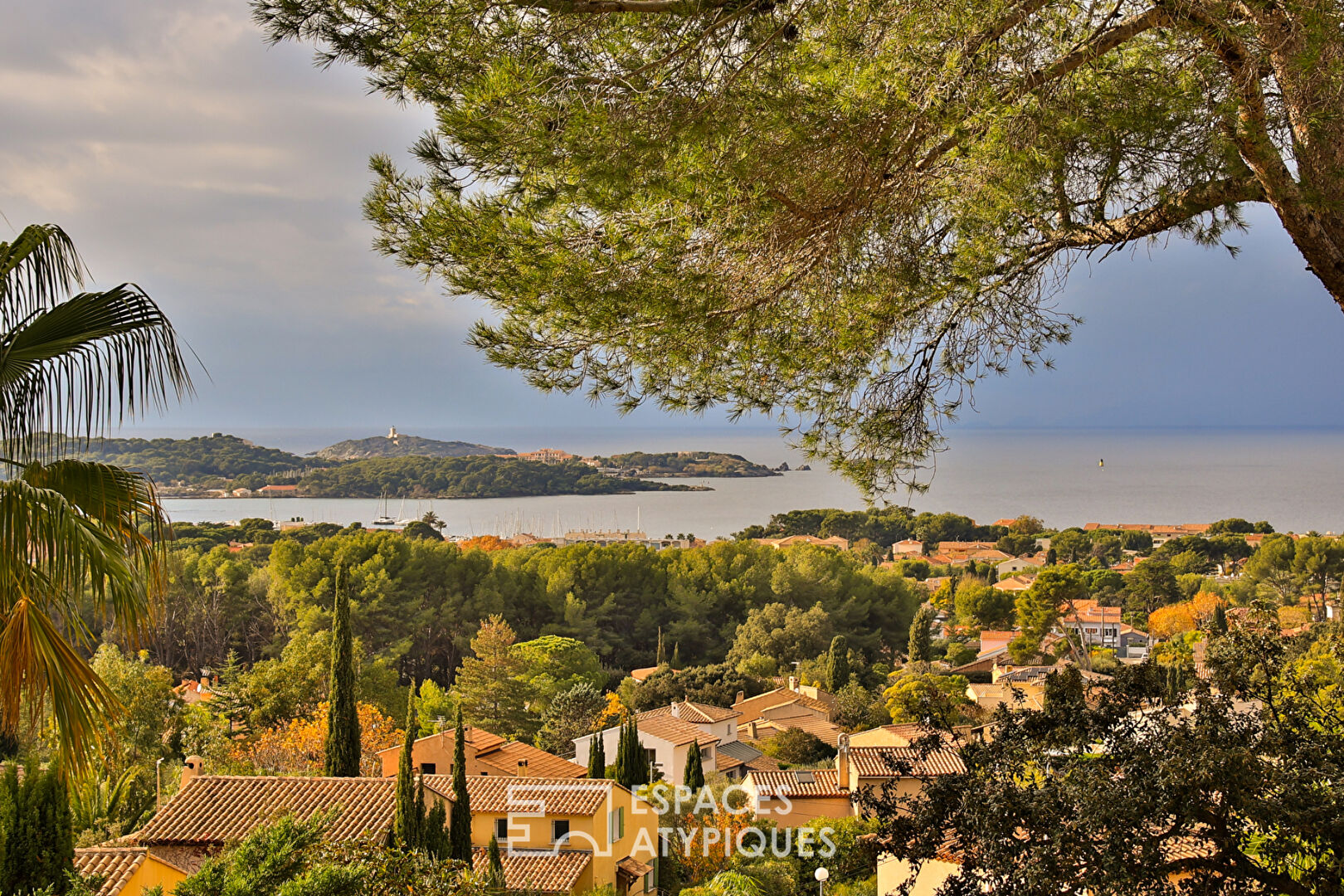 Contemporary renovation – Exceptional sea view