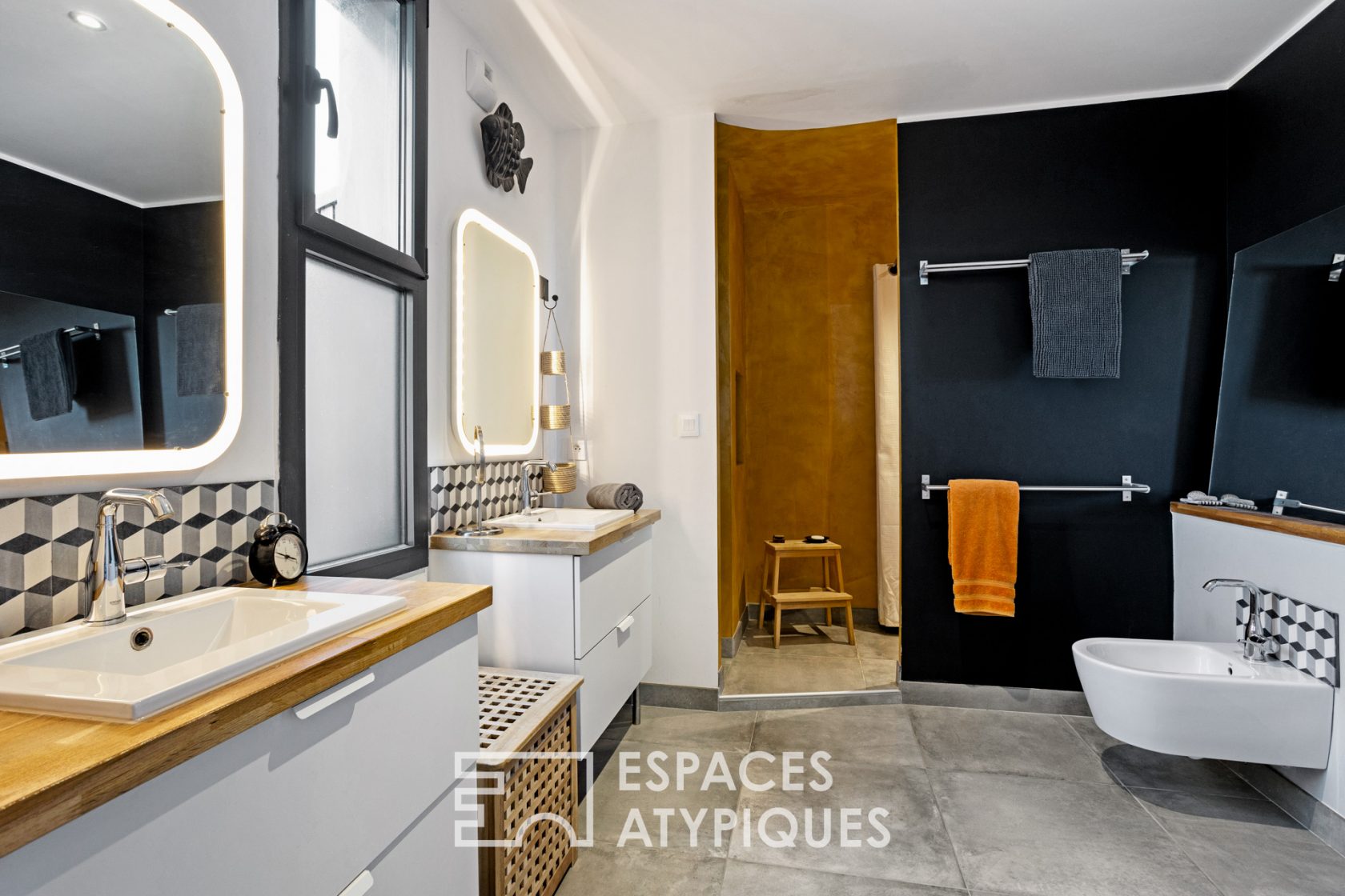 Contemporaine ossature bois, au calme du canal
