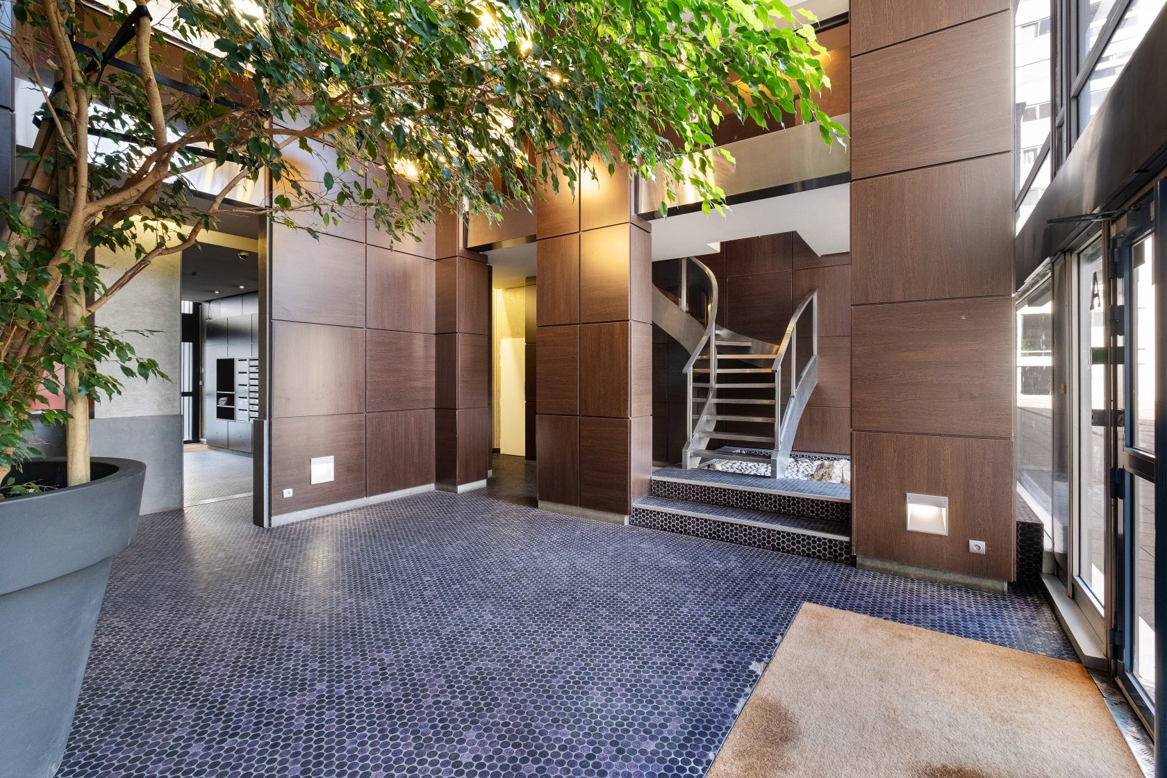 Apartment with Winter Garden in Lyon