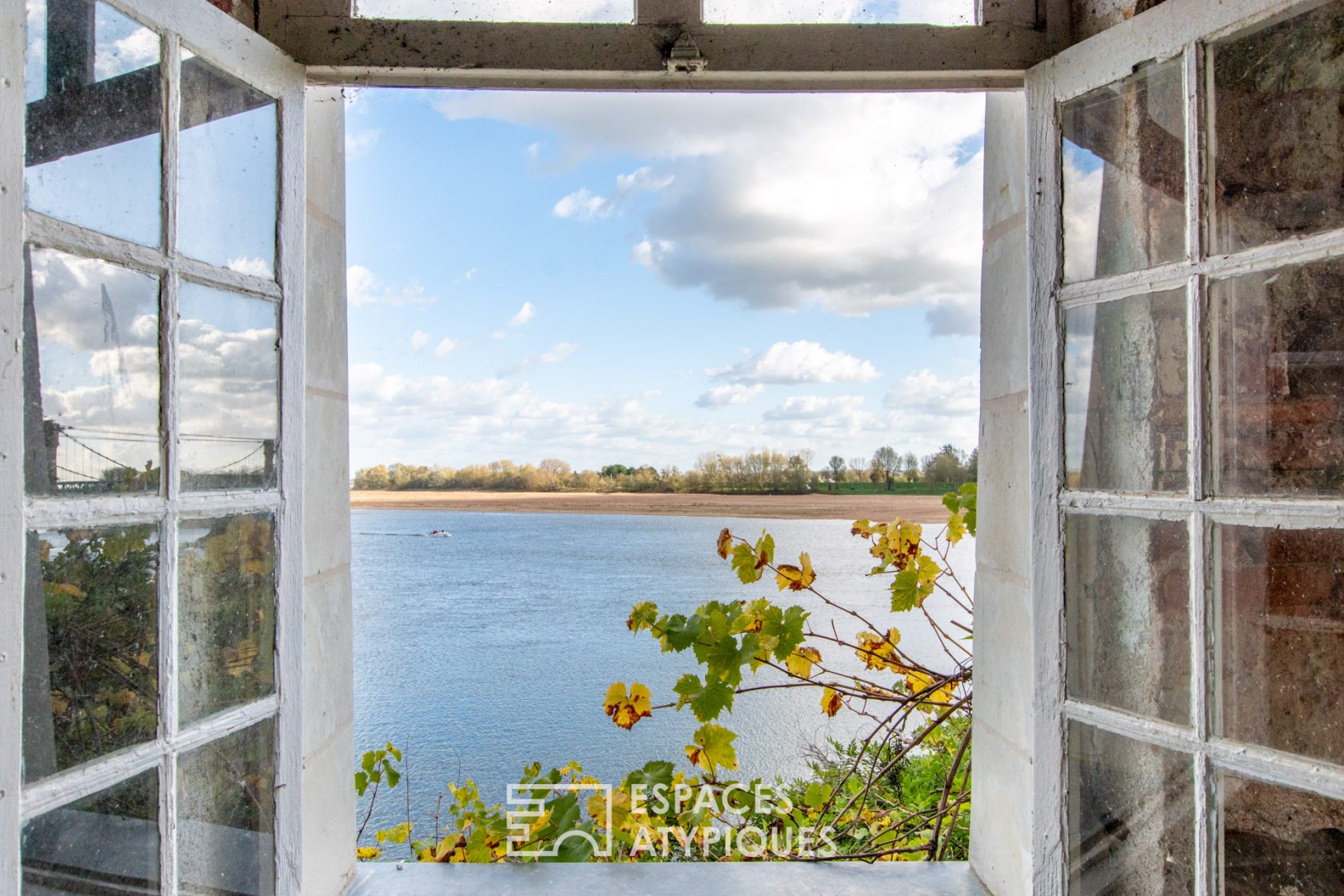 Bâtisse de charme à la vue exceptionnelle