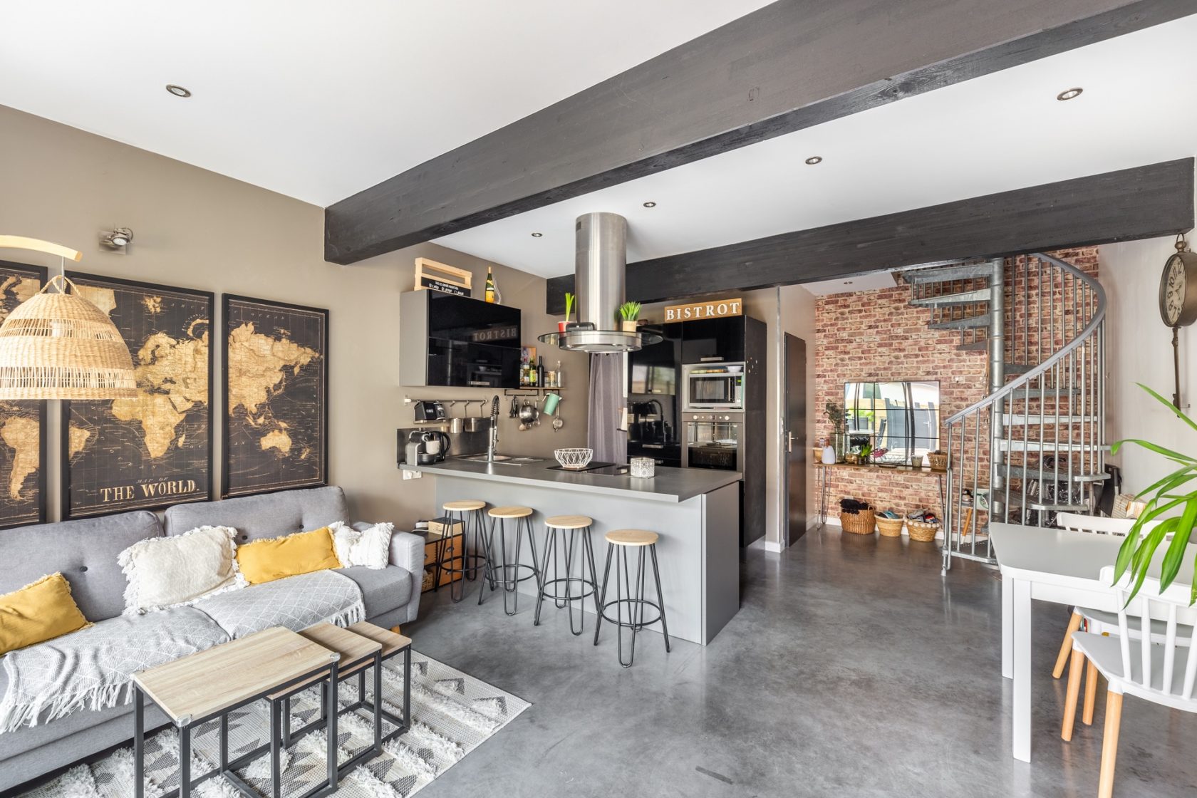 Duplex rénové avec terrasse