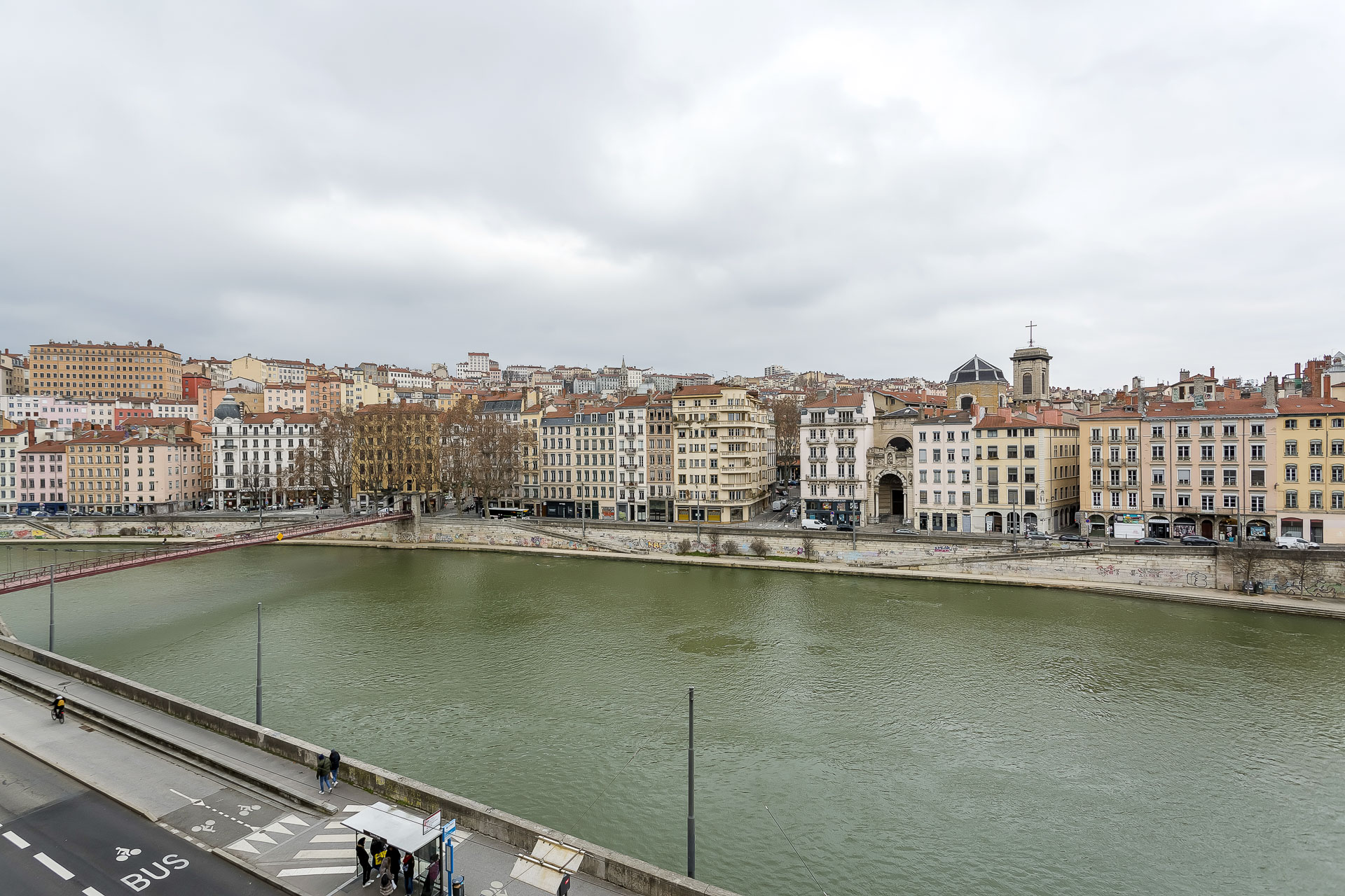 Heart Vieux Lyon, renovated old apartment with Saône view