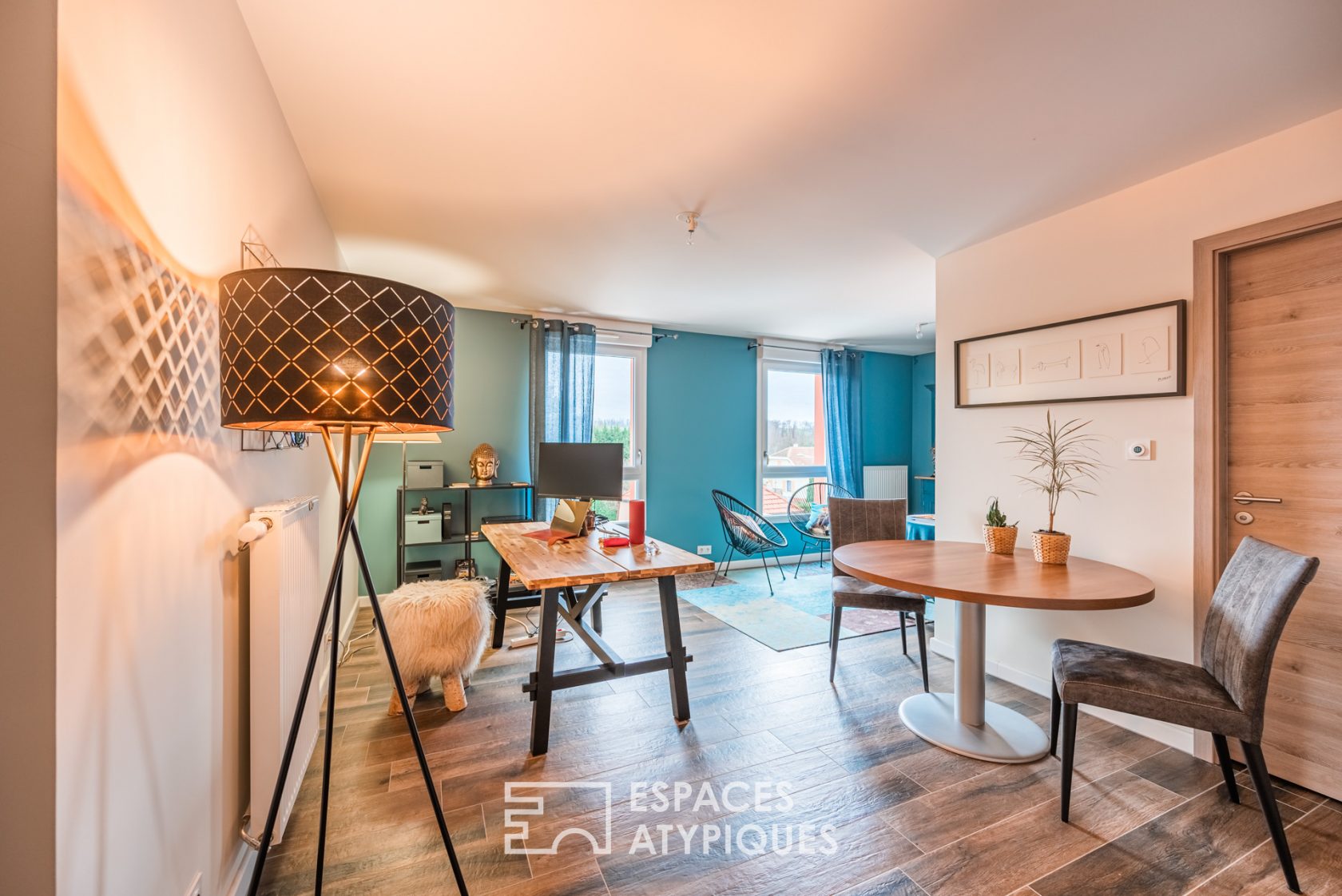 Attique comme une maison sur les toits