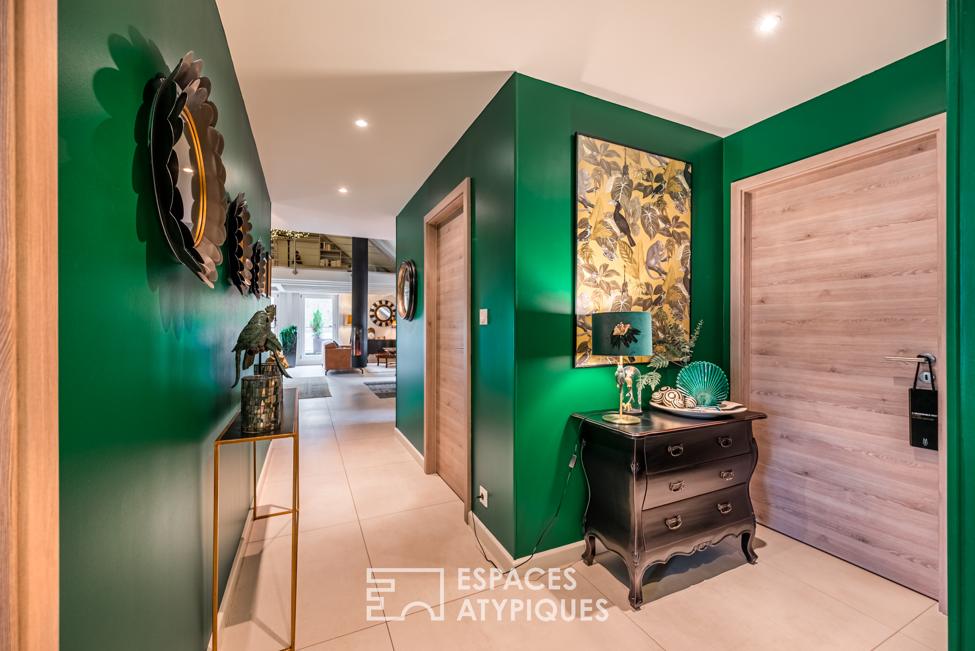 Attique comme une maison sur les toits