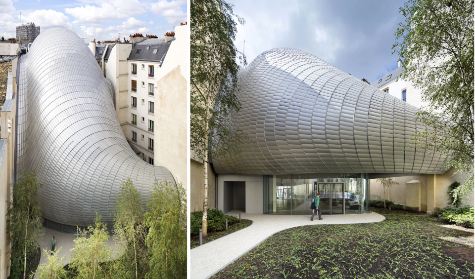 Vue de l'arrière de la Fondation Jérôme Seydoux-Pathé et de son jardin. La modernisation du monument historique est signée Renzo Piano.