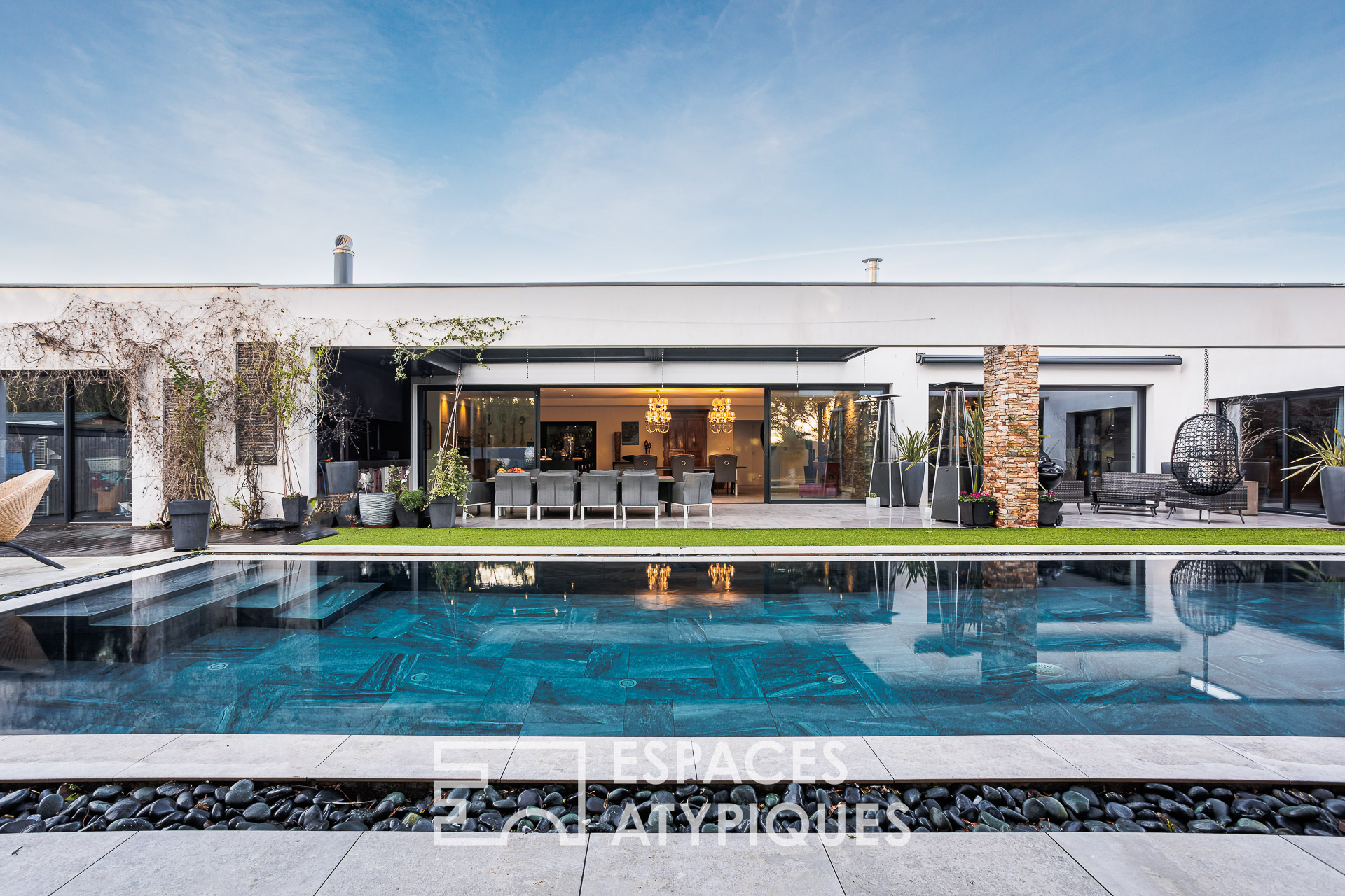 Contemporaine d’exception en coeur de village