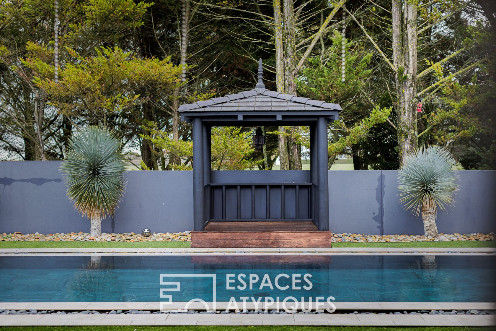 Contemporaine d’exception en coeur de village