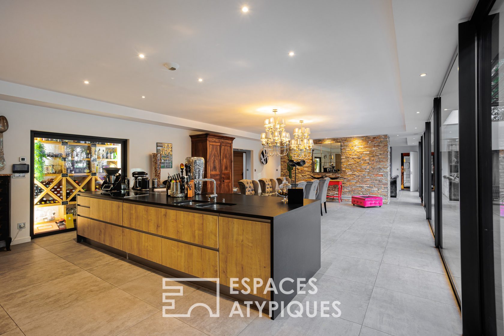Contemporaine d’exception en coeur de village