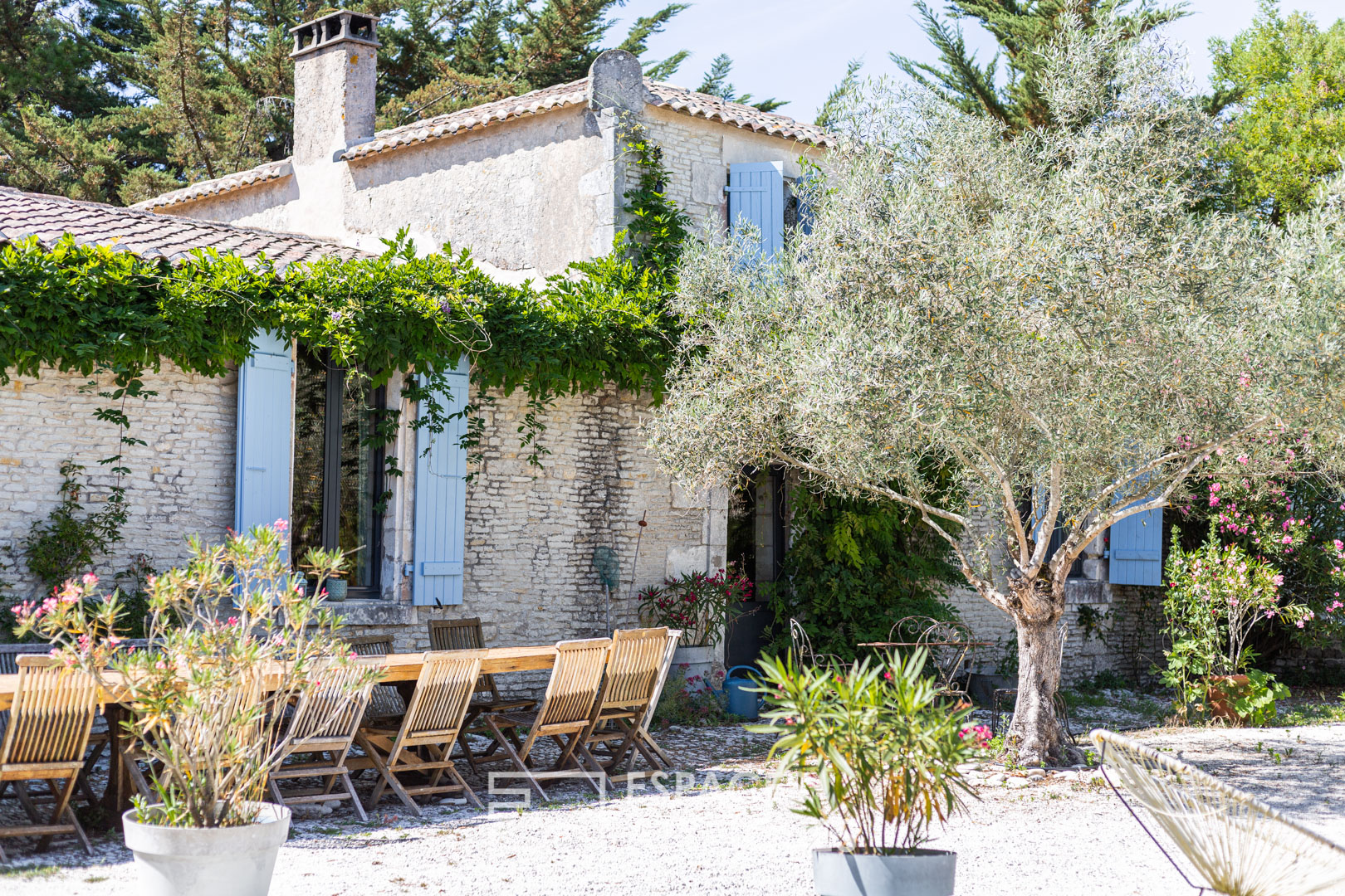 Demeure de charme avec 8 chambres et piscine