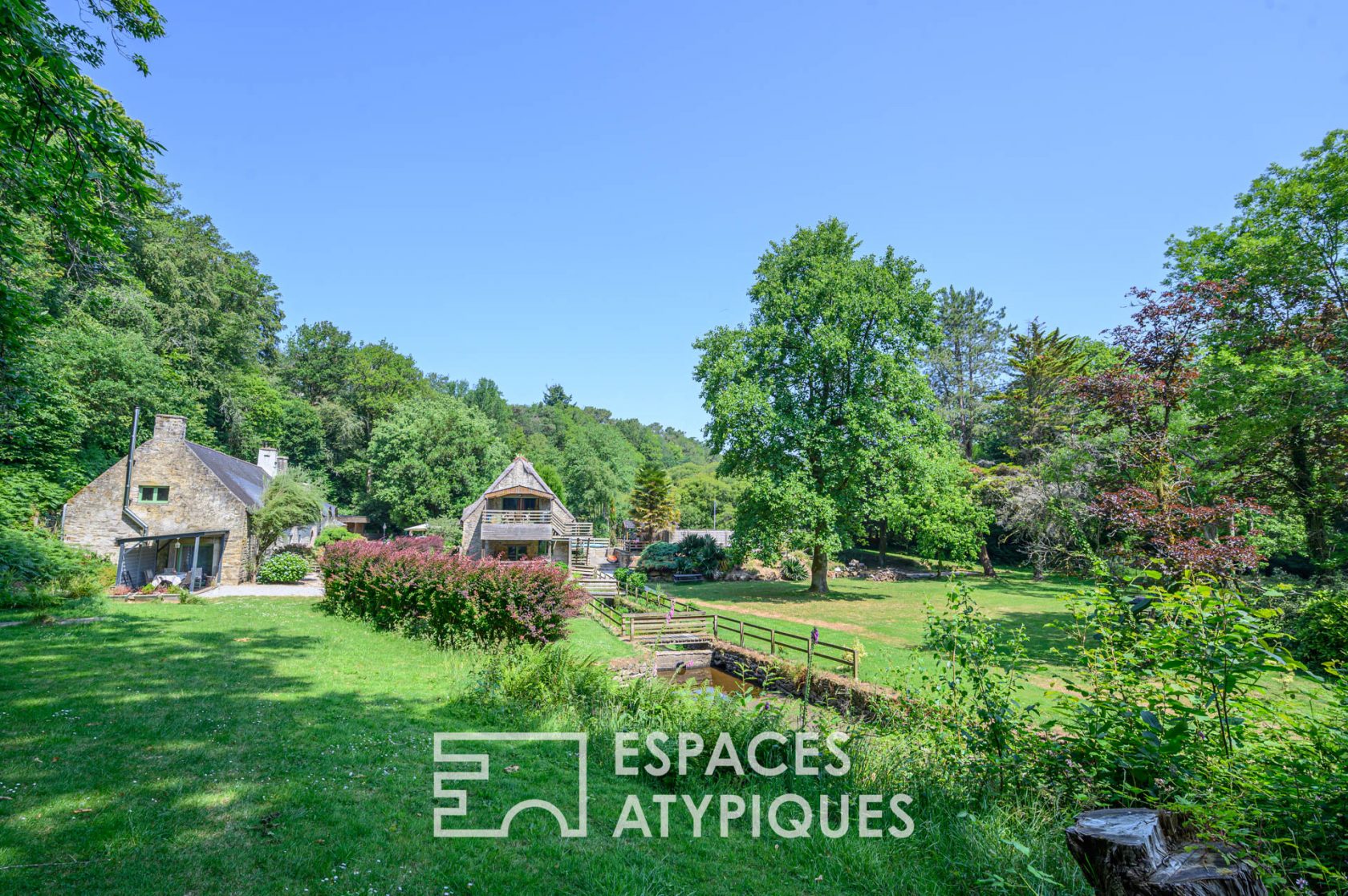 Charming property with gîtes in an exceptional setting