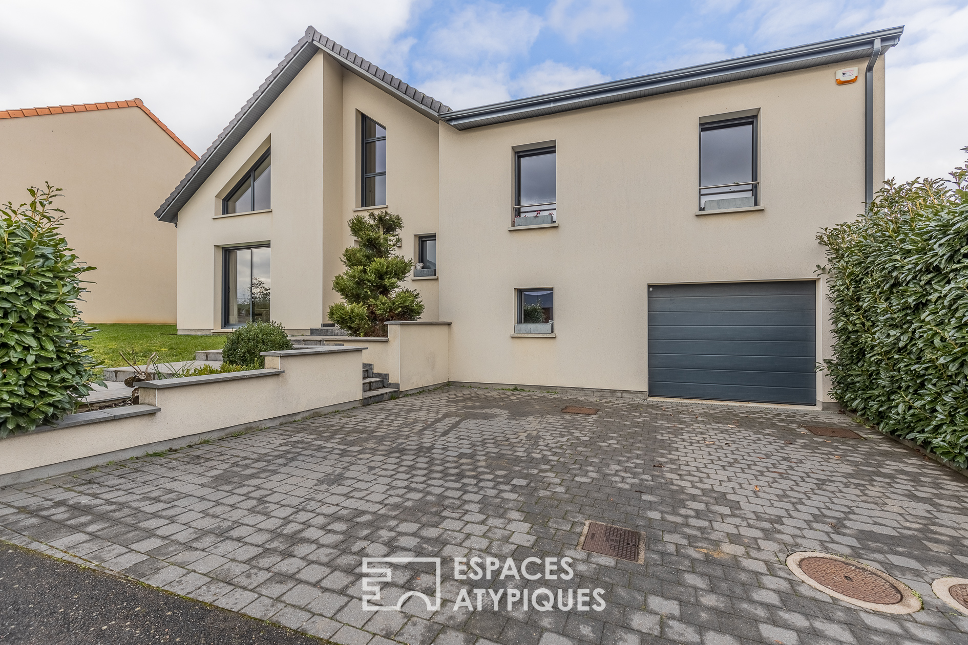 Maison d’architecte et sa piscine