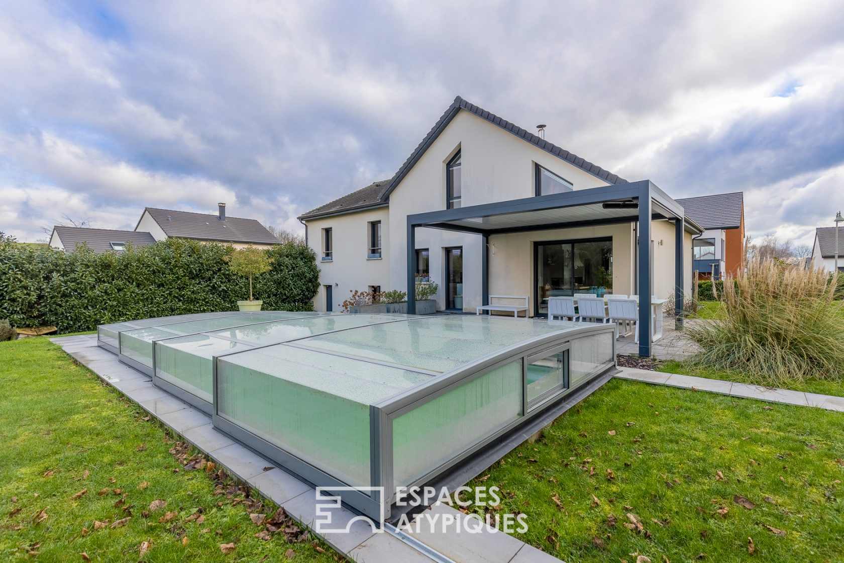 Architect’s house and its swimming pool