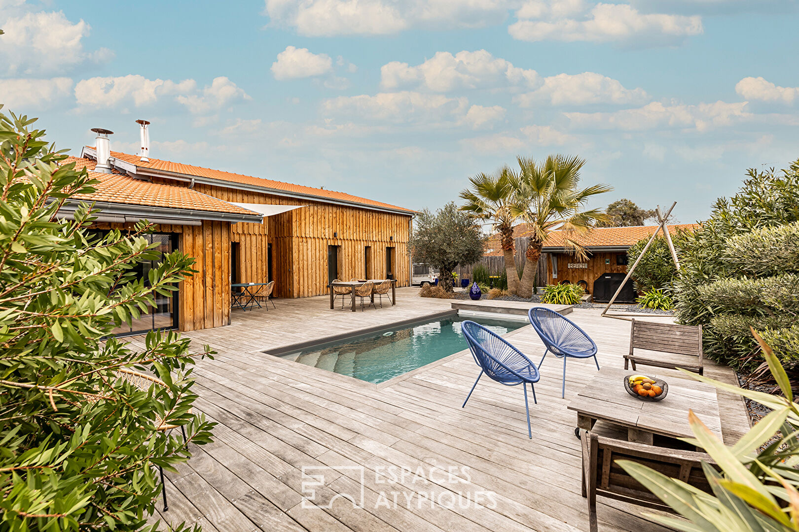 Arcachonnaise avec piscine repensée par Architecte