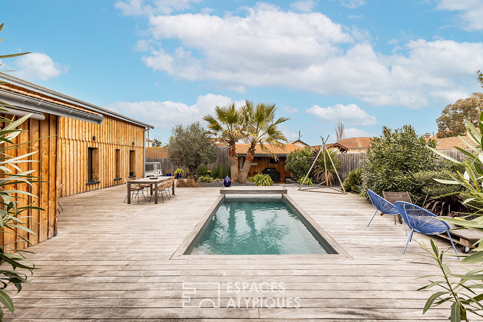 Arcachonnaise avec piscine repensée par Architecte