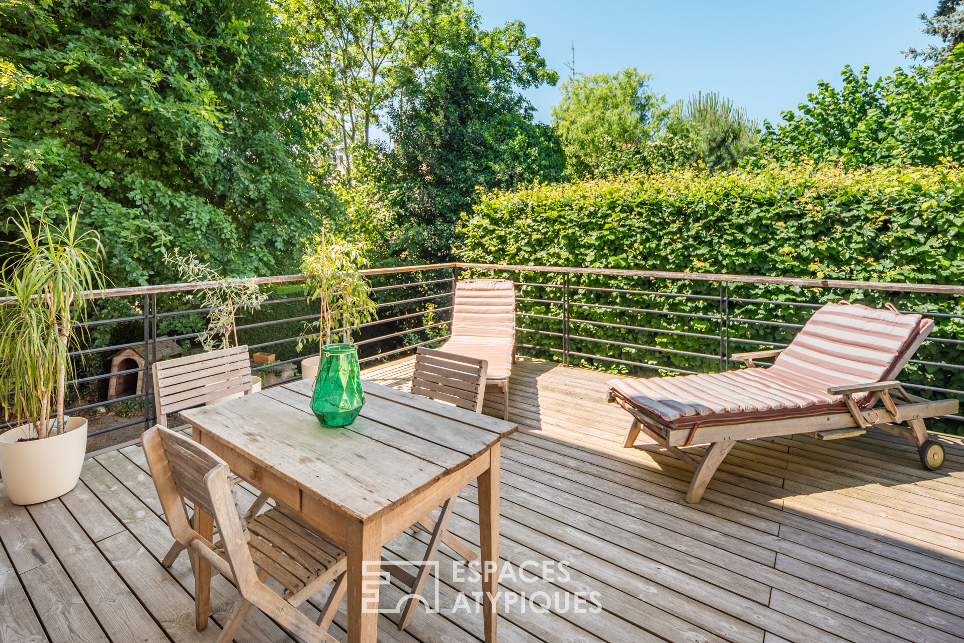 Maison familiale terrasse et jardin