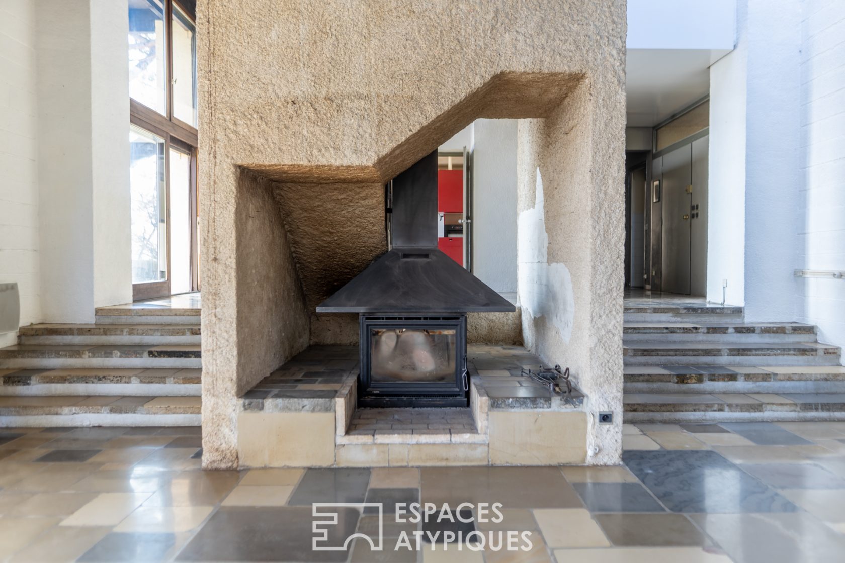 Maison d’architecte avec vue et piscine