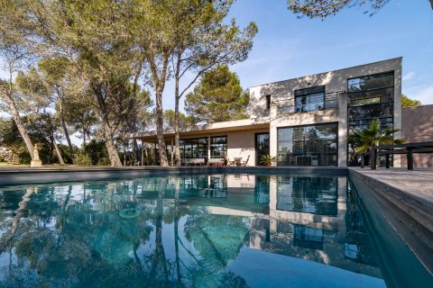 Architect’s villa on the heights