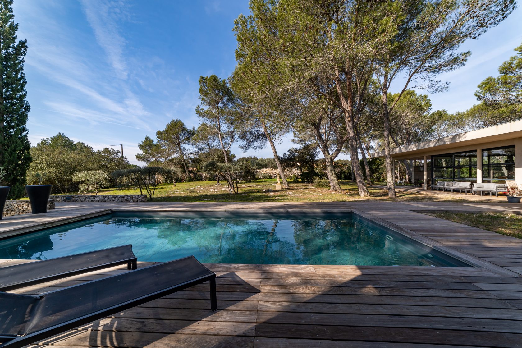 Généreuse villa d’architecte sur les hauteurs