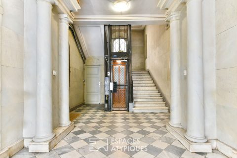 Anciens appartements transformés en Bureaux dans le centre de Nice.
