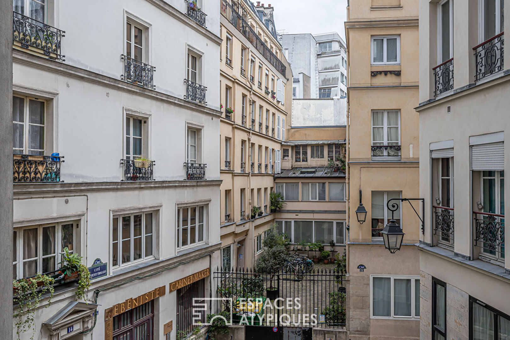 Contemporary apartment at Carreau du Temple