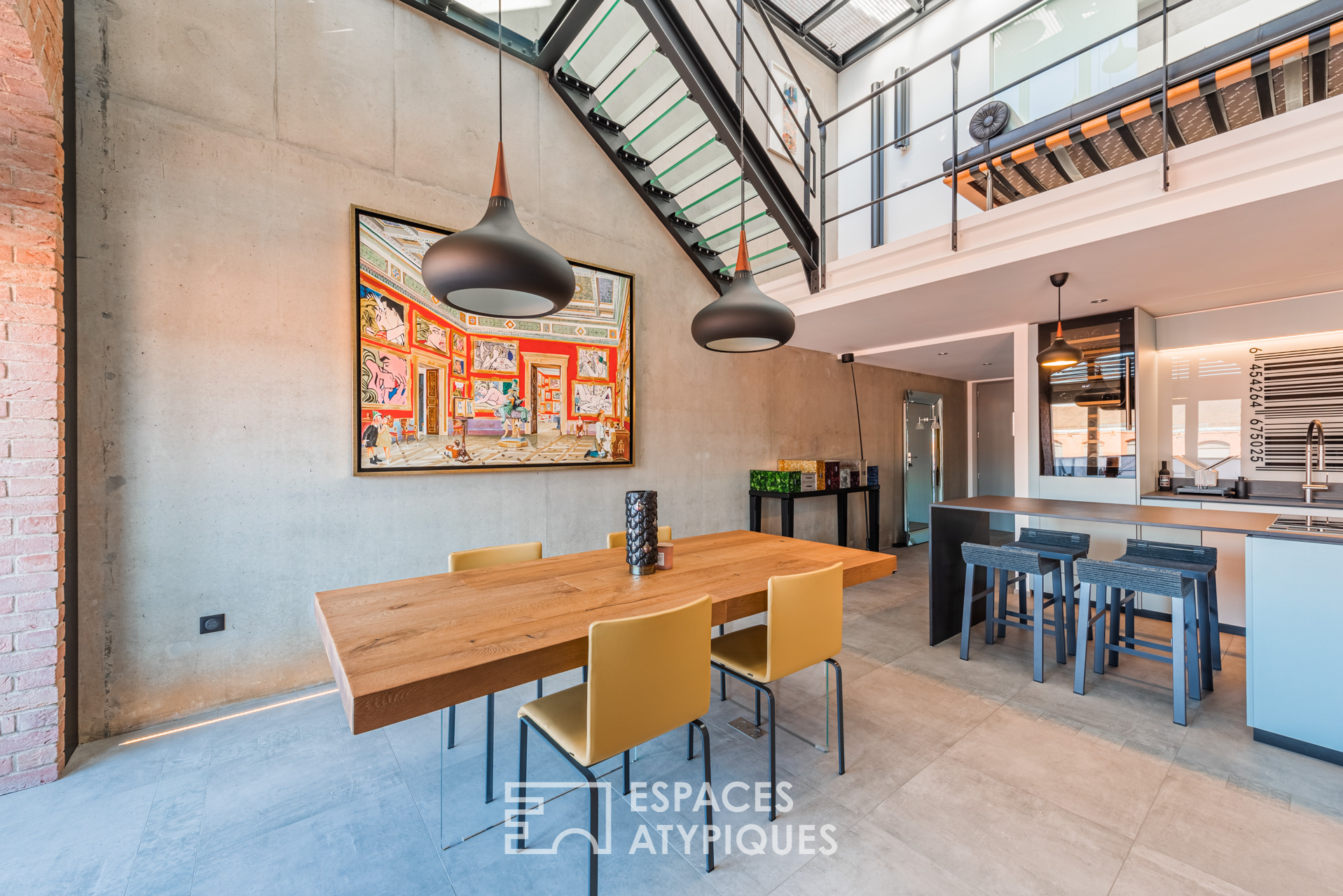 Authentique loft et sa terrasse sur les toits